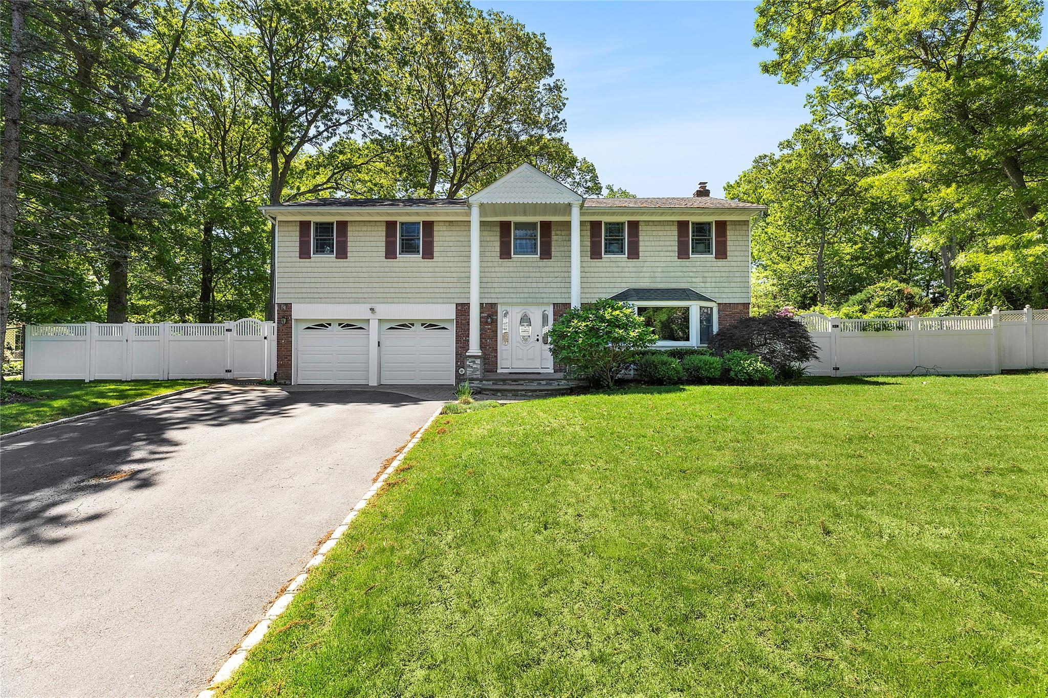 Single Family Lt John Olsen  Suffolk County, NY 11780, MLS-864417-2