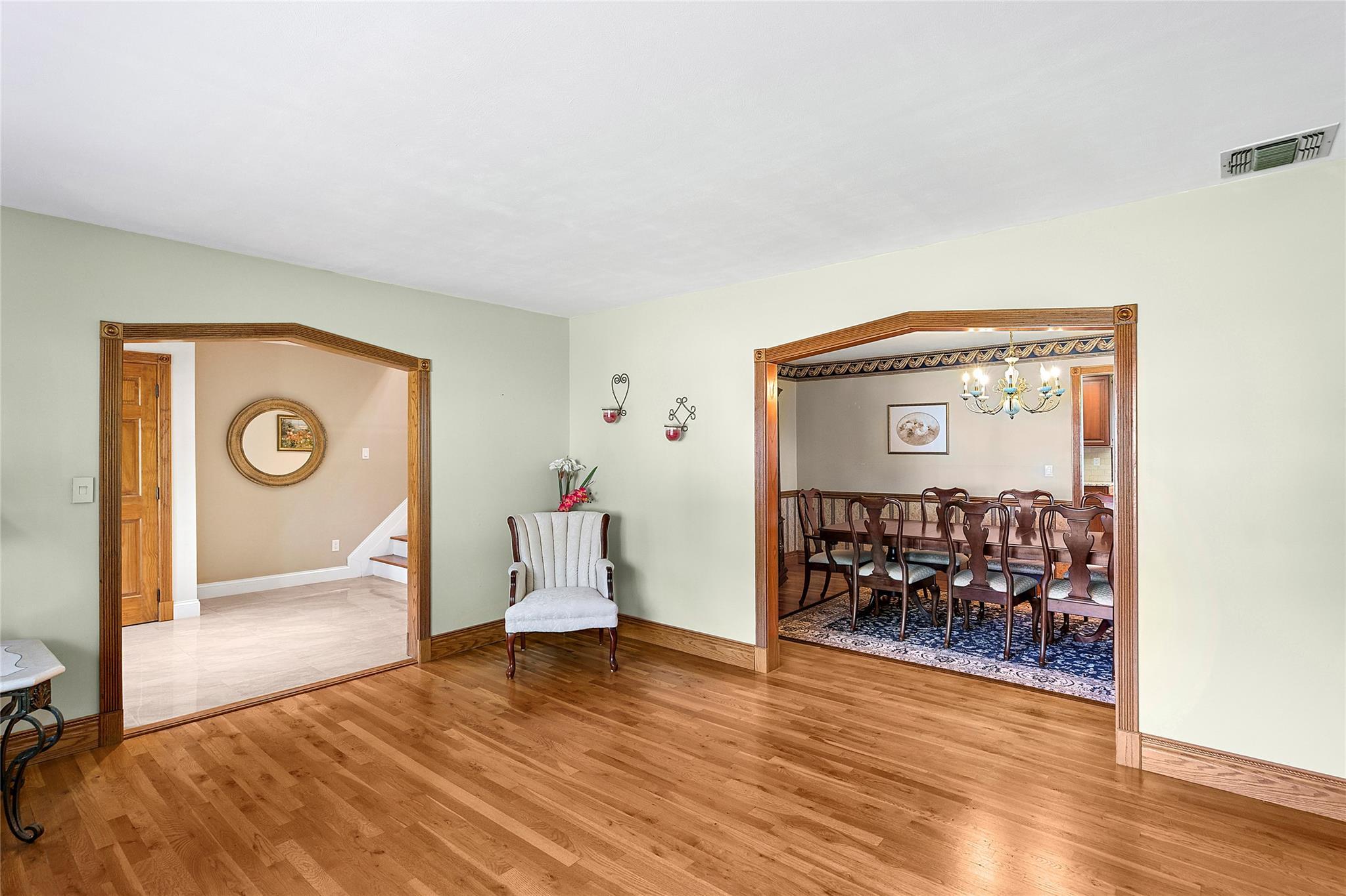 Single Family Lt John Olsen  Suffolk County, NY 11780, MLS-864417-5