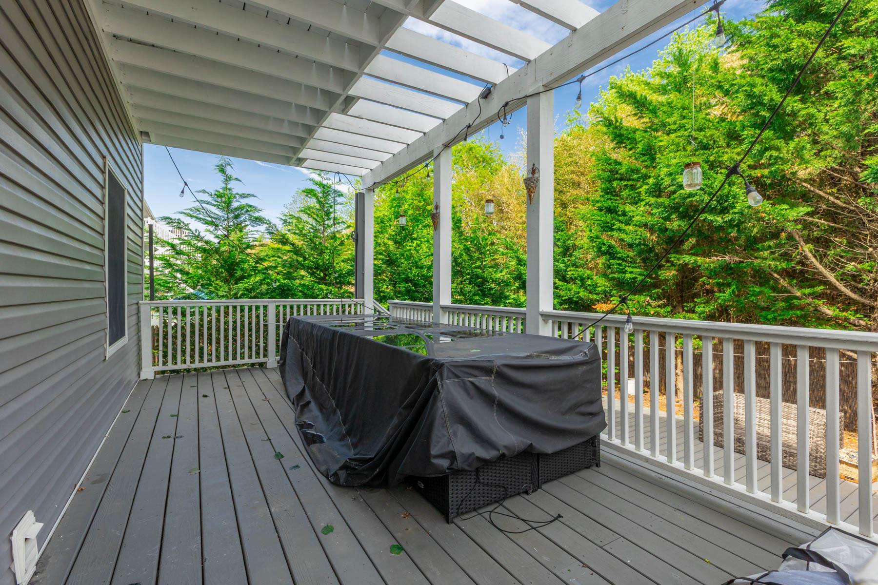 Single Family Bay  Suffolk County, NY 11795, MLS-864420-22