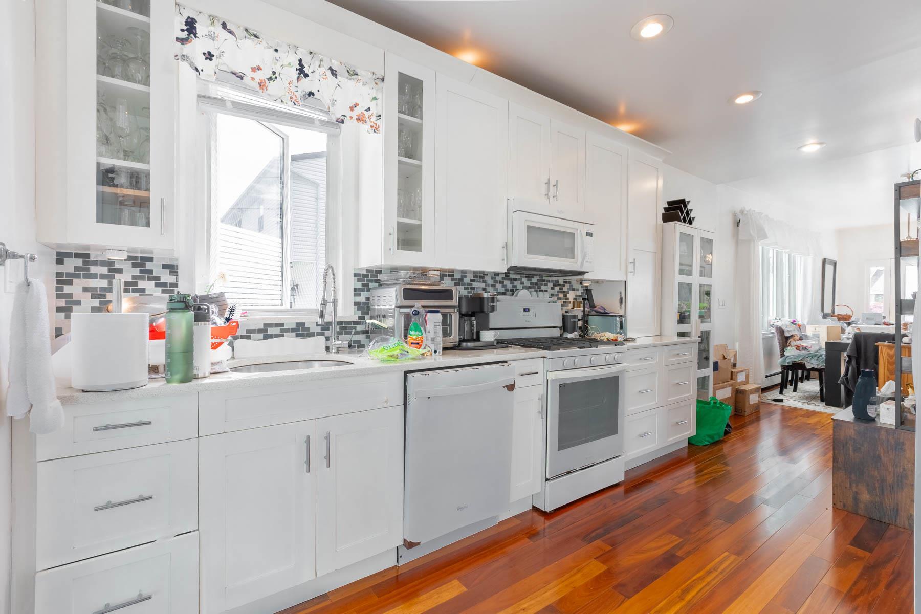 Single Family Bay  Suffolk County, NY 11795, MLS-864420-9