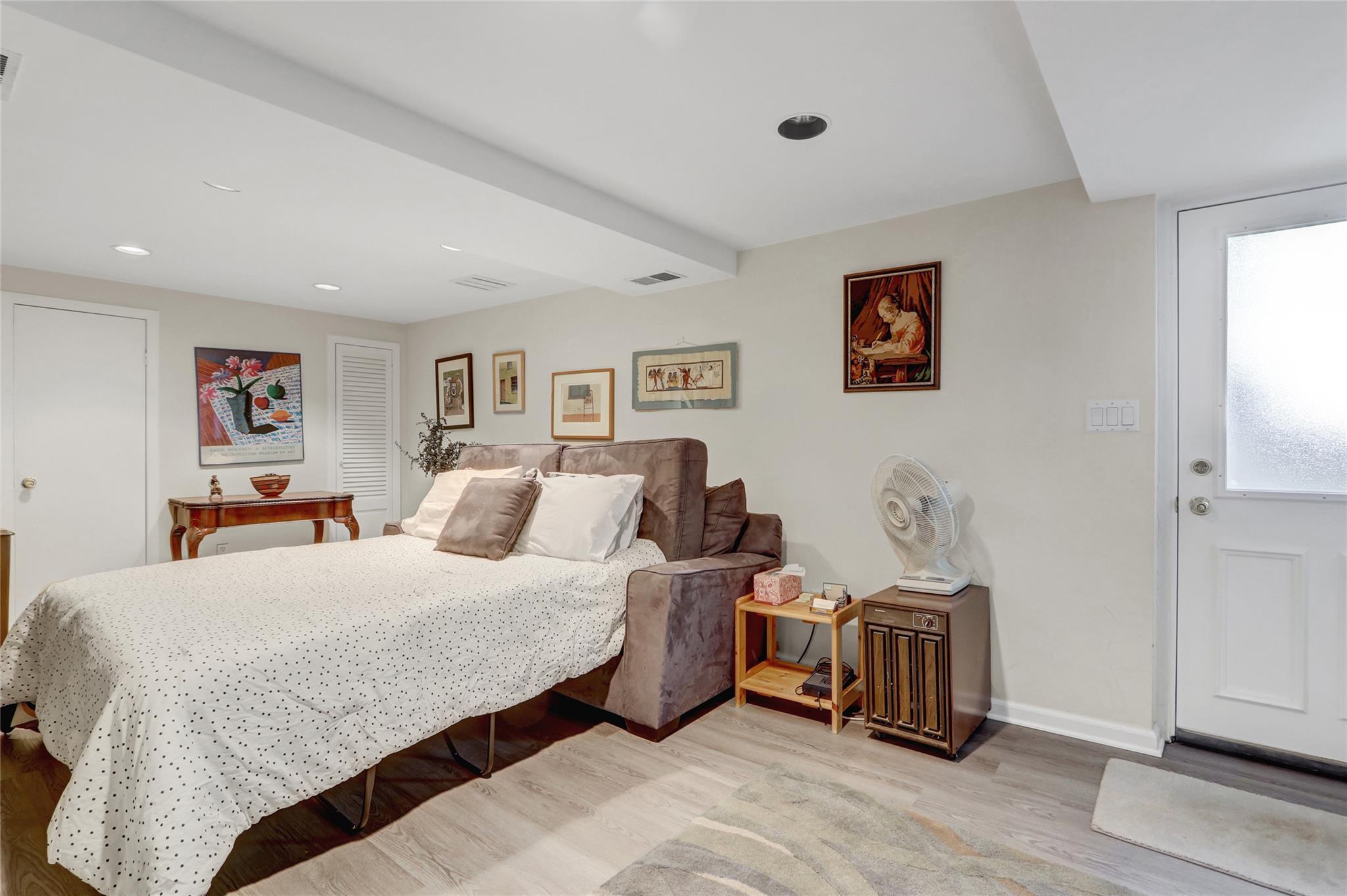Single Family Exeter  Nassau County, NY 11545, MLS-864434-26