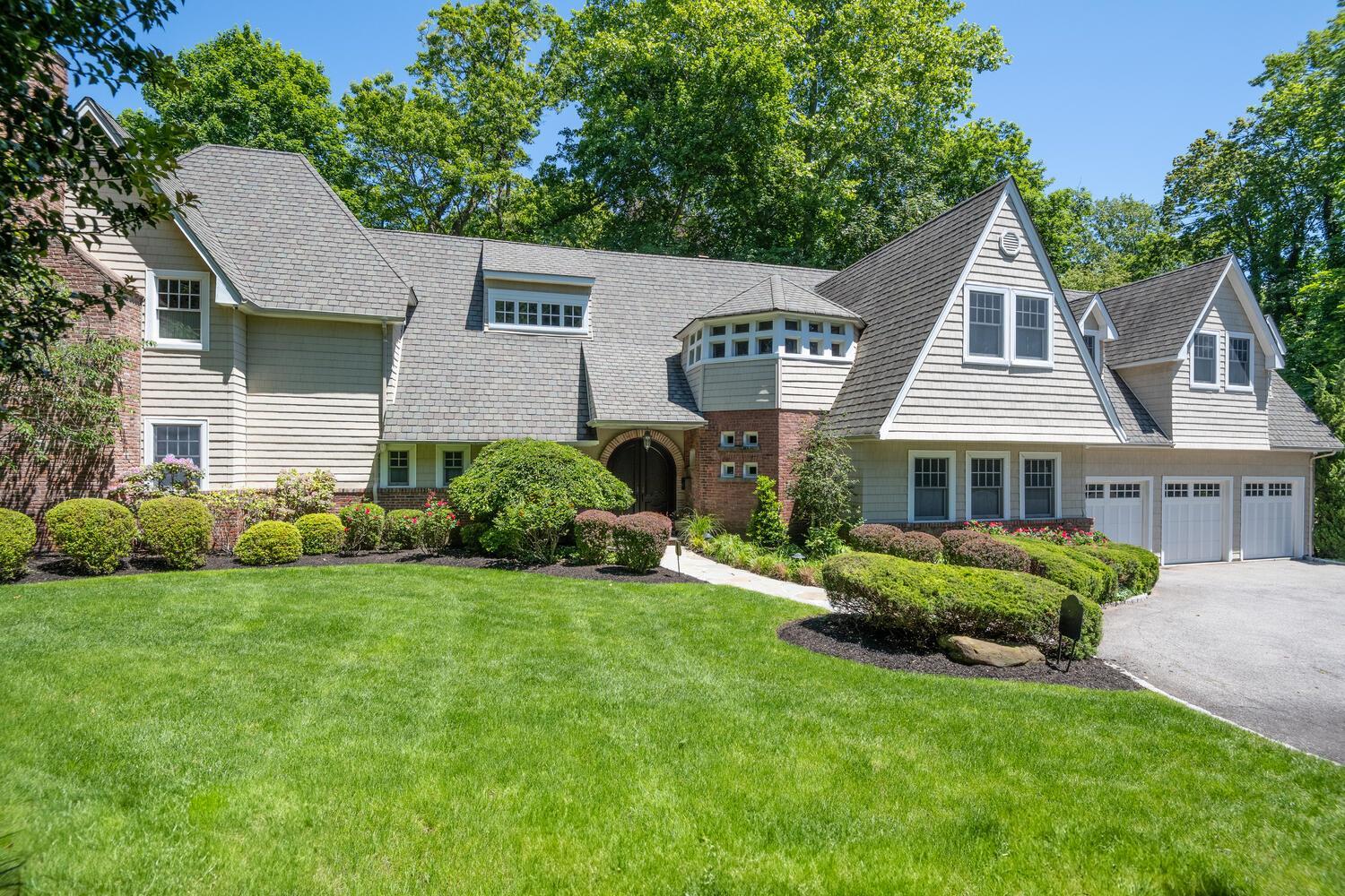 Single Family Cedar  Nassau County, NY 11542, MLS-864449-2