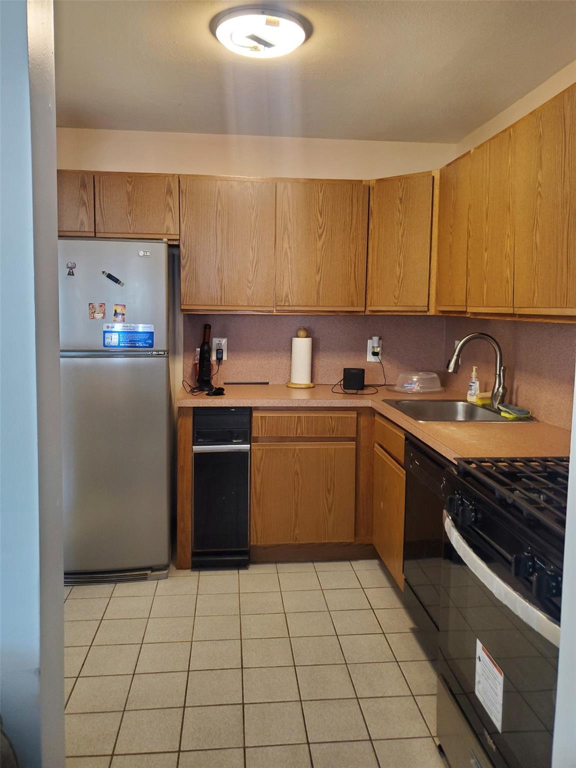 Single Family White Plains  Bronx, NY 10473, MLS-864457-5
