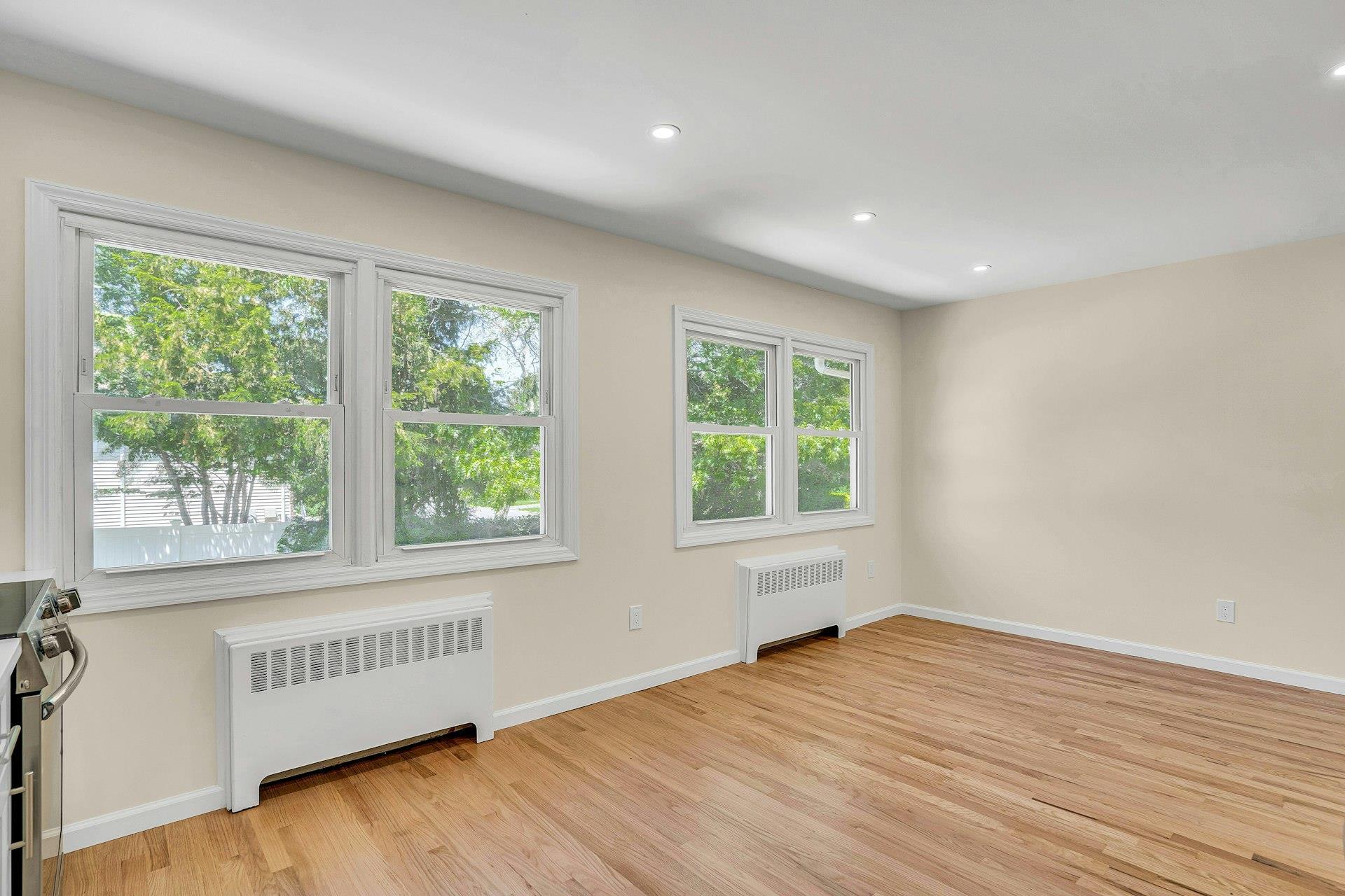 Single Family Pasture  Suffolk County, NY 11725, MLS-864462-15