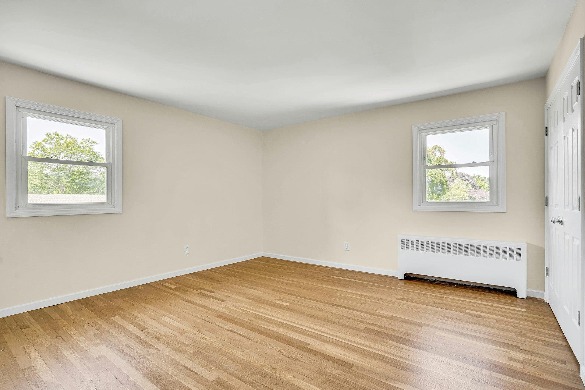 Single Family Pasture  Suffolk County, NY 11725, MLS-864462-16