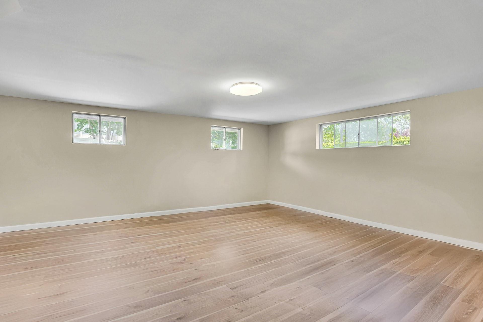 Single Family Pasture  Suffolk County, NY 11725, MLS-864462-23