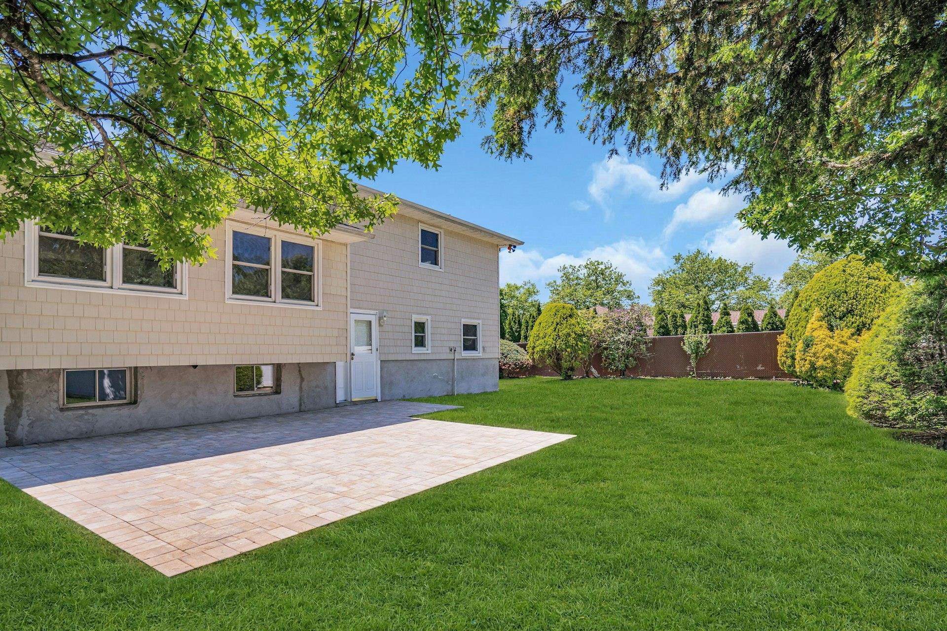 Single Family Pasture  Suffolk County, NY 11725, MLS-864462-26