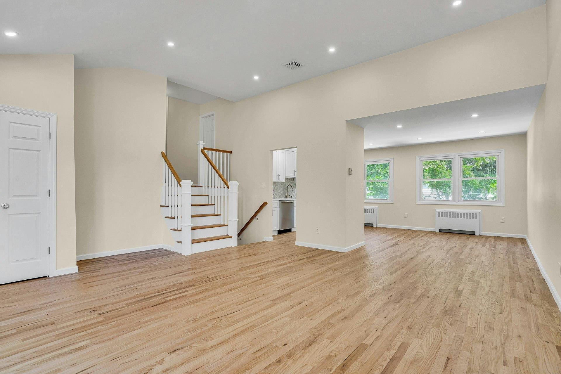 Single Family Pasture  Suffolk County, NY 11725, MLS-864462-5