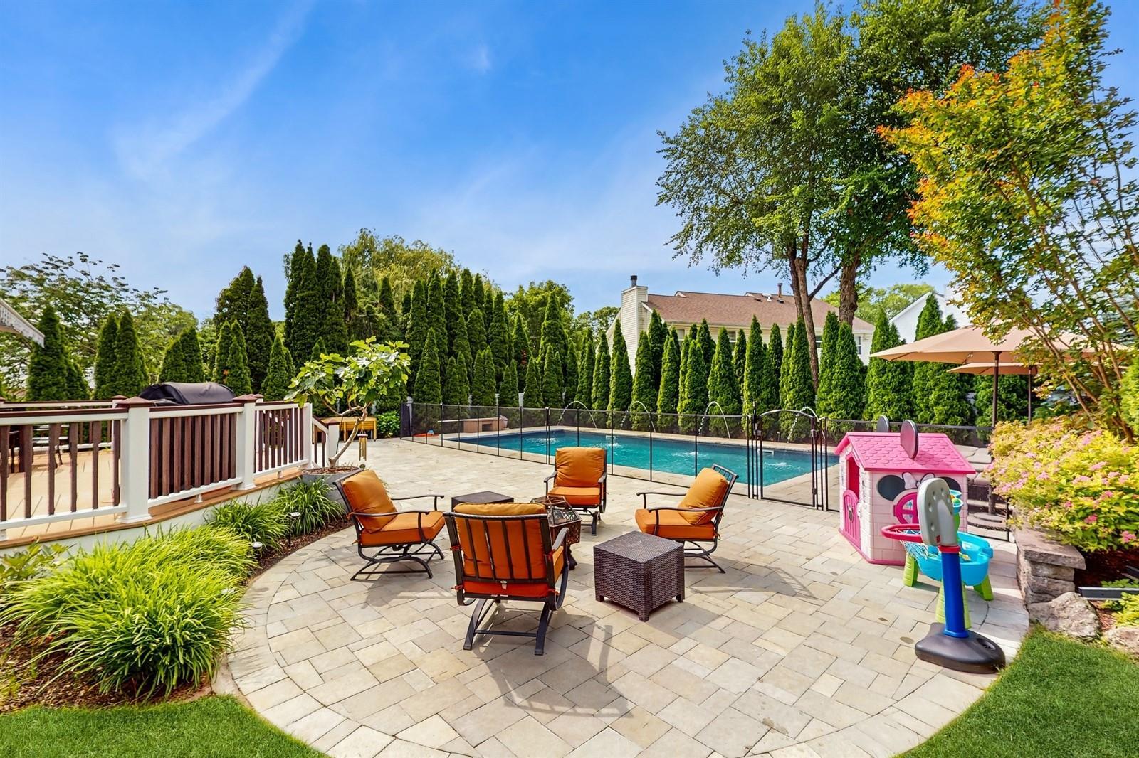 Single Family Long House  Suffolk County, NY 11725, MLS-864471-24