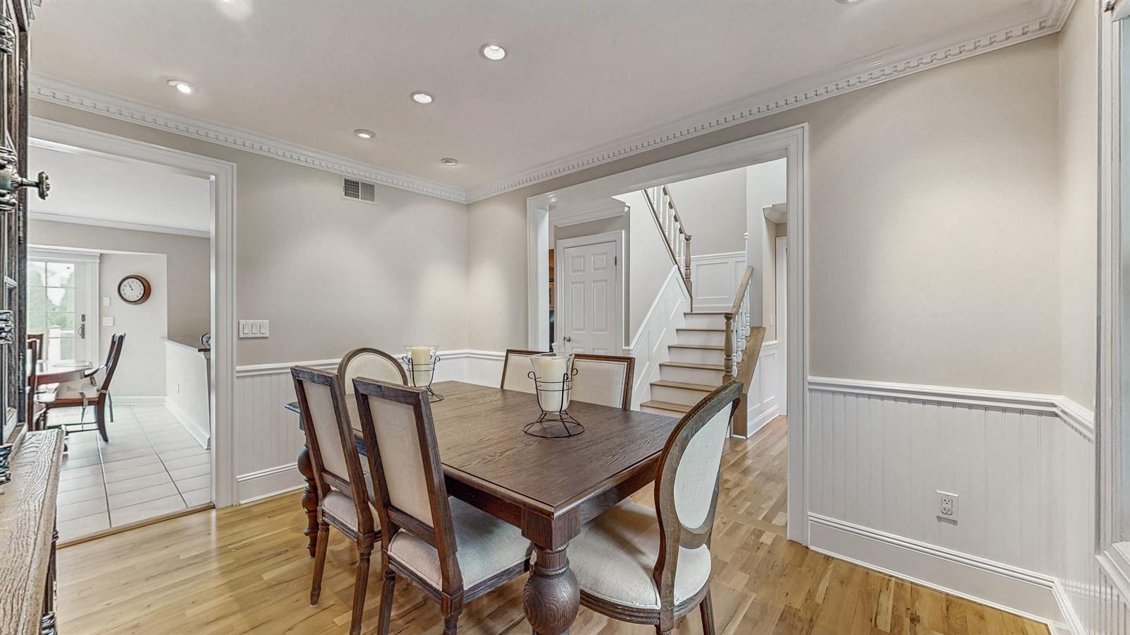 Single Family Long House  Suffolk County, NY 11725, MLS-864471-8