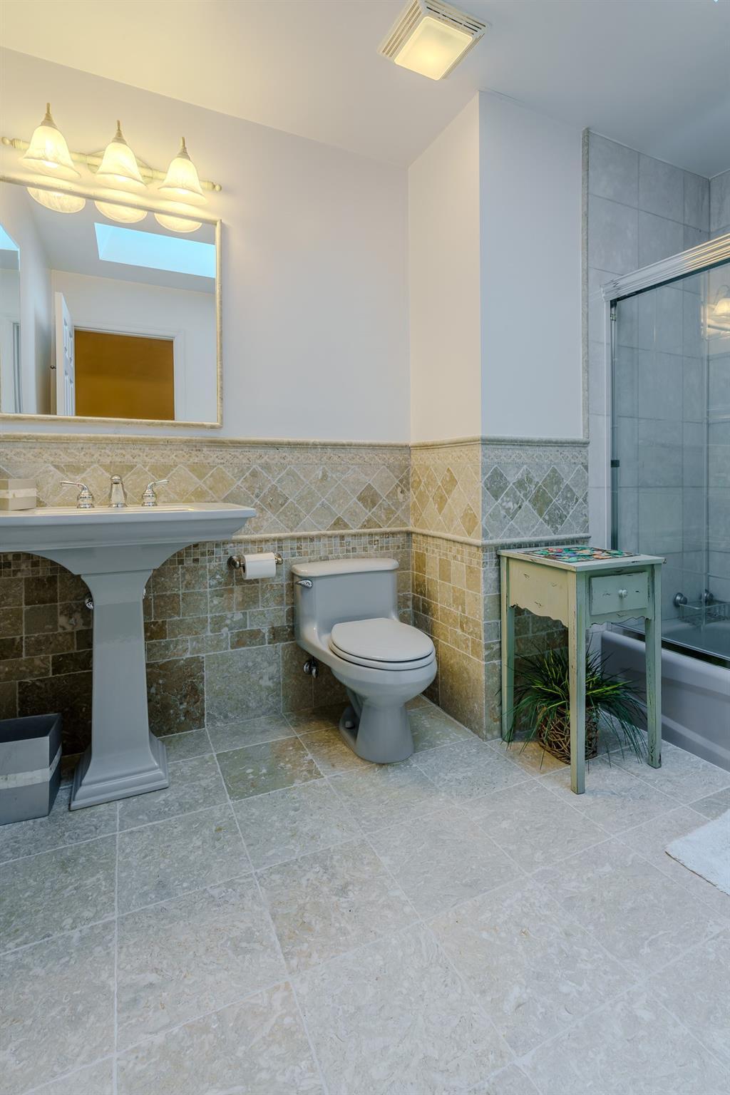Condo Toftree  Nassau County, NY 11576, MLS-864486-11