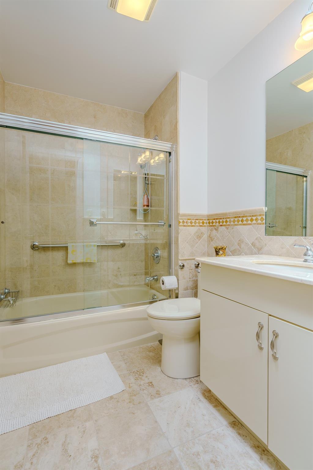 Condo Toftree  Nassau County, NY 11576, MLS-864486-17