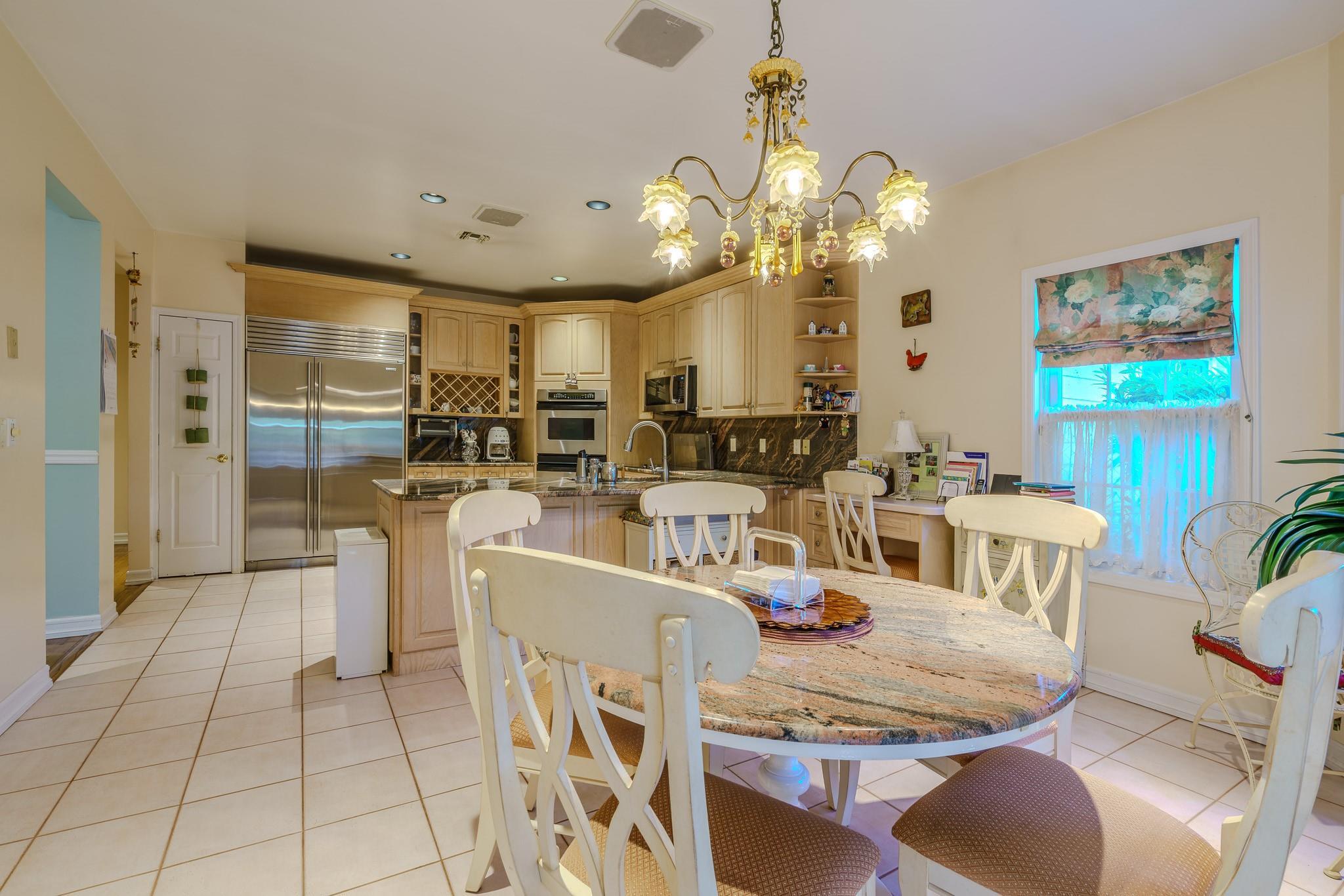 Condo Toftree  Nassau County, NY 11576, MLS-864486-8