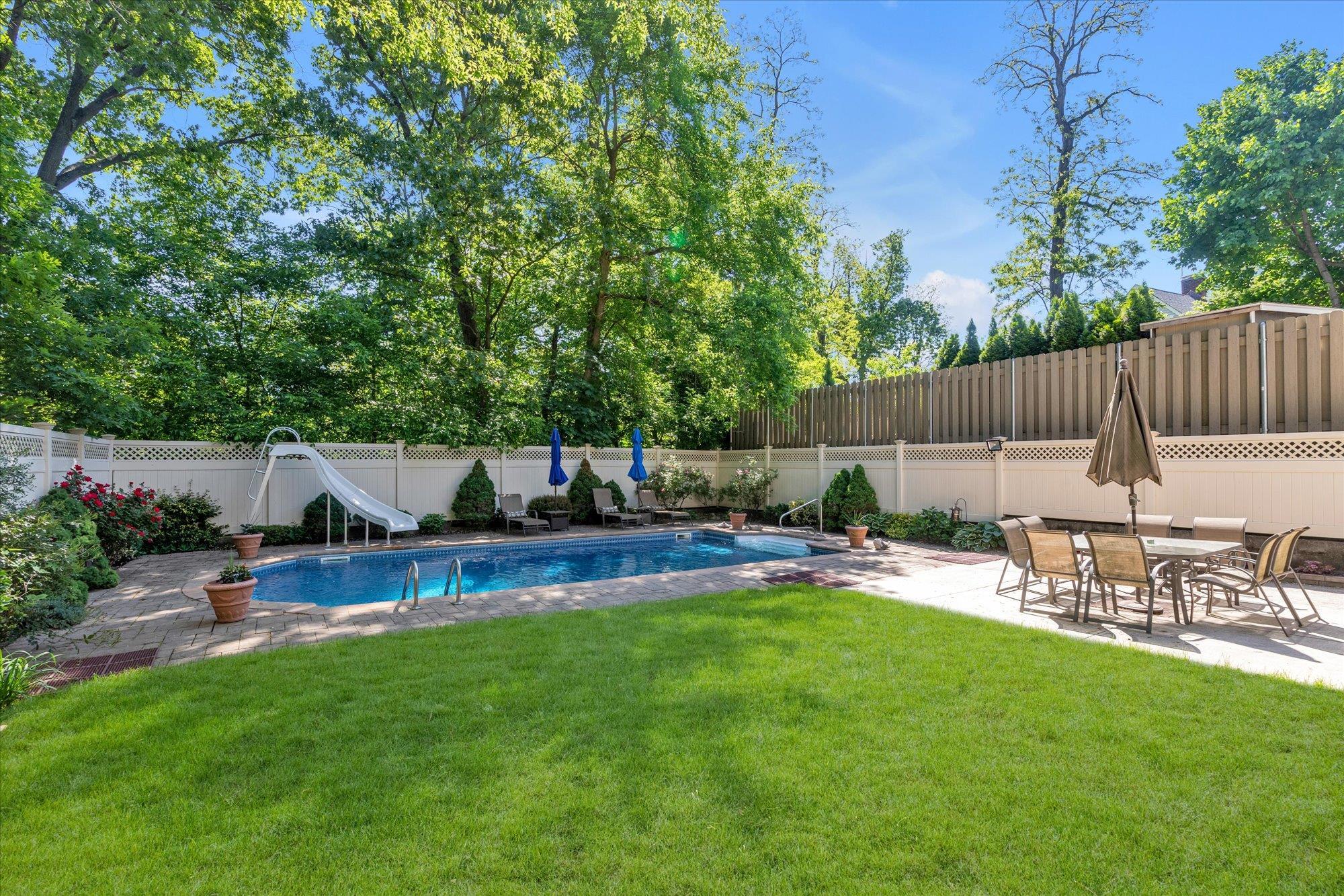 Single Family Orient  Queens, NY 11363, MLS-864512-25