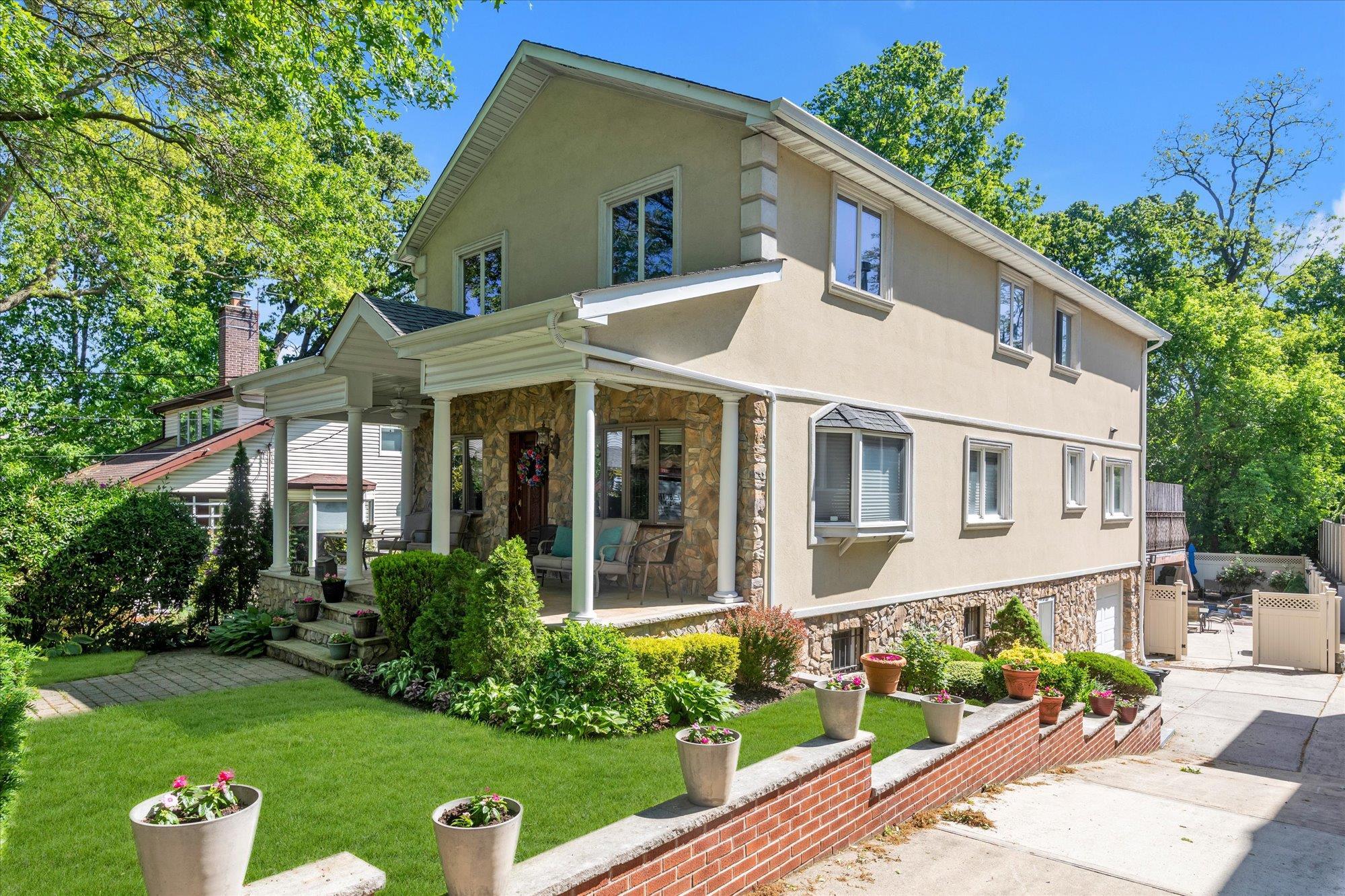 Single Family Orient  Queens, NY 11363, MLS-864512-27