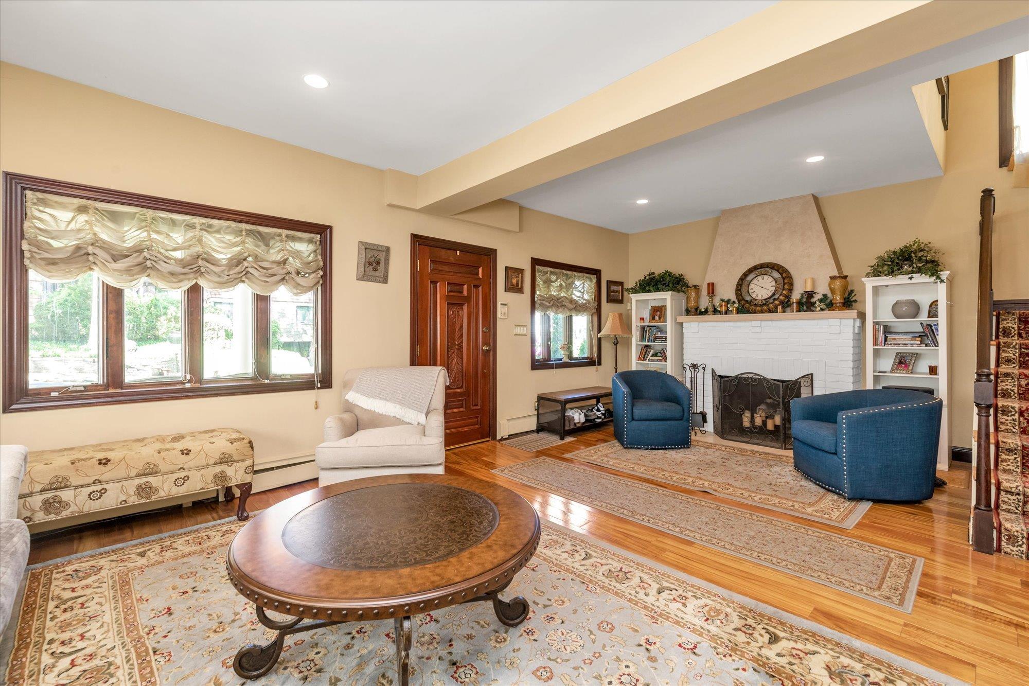 Single Family Orient  Queens, NY 11363, MLS-864512-3