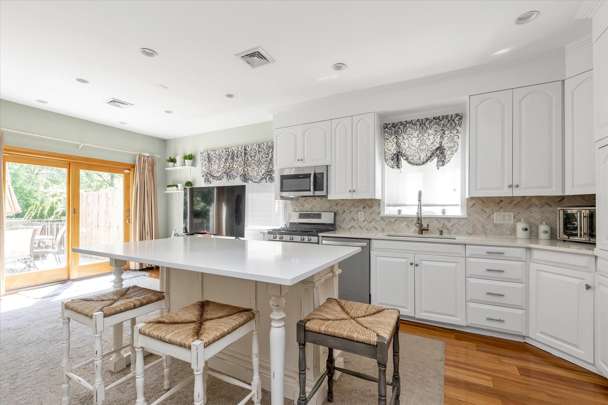 Single Family Orient  Queens, NY 11363, MLS-864512-8