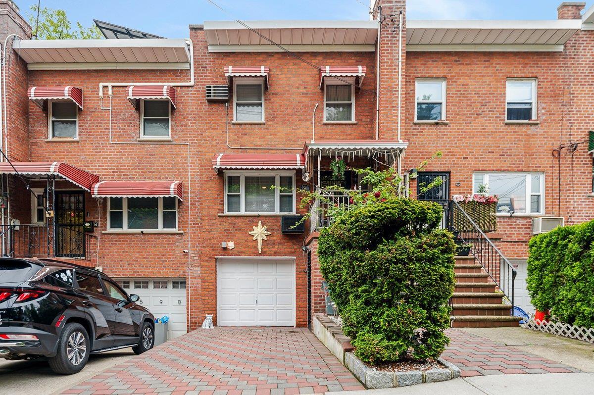 Single Family Stedman  Bronx, NY 10469, MLS-864514-27