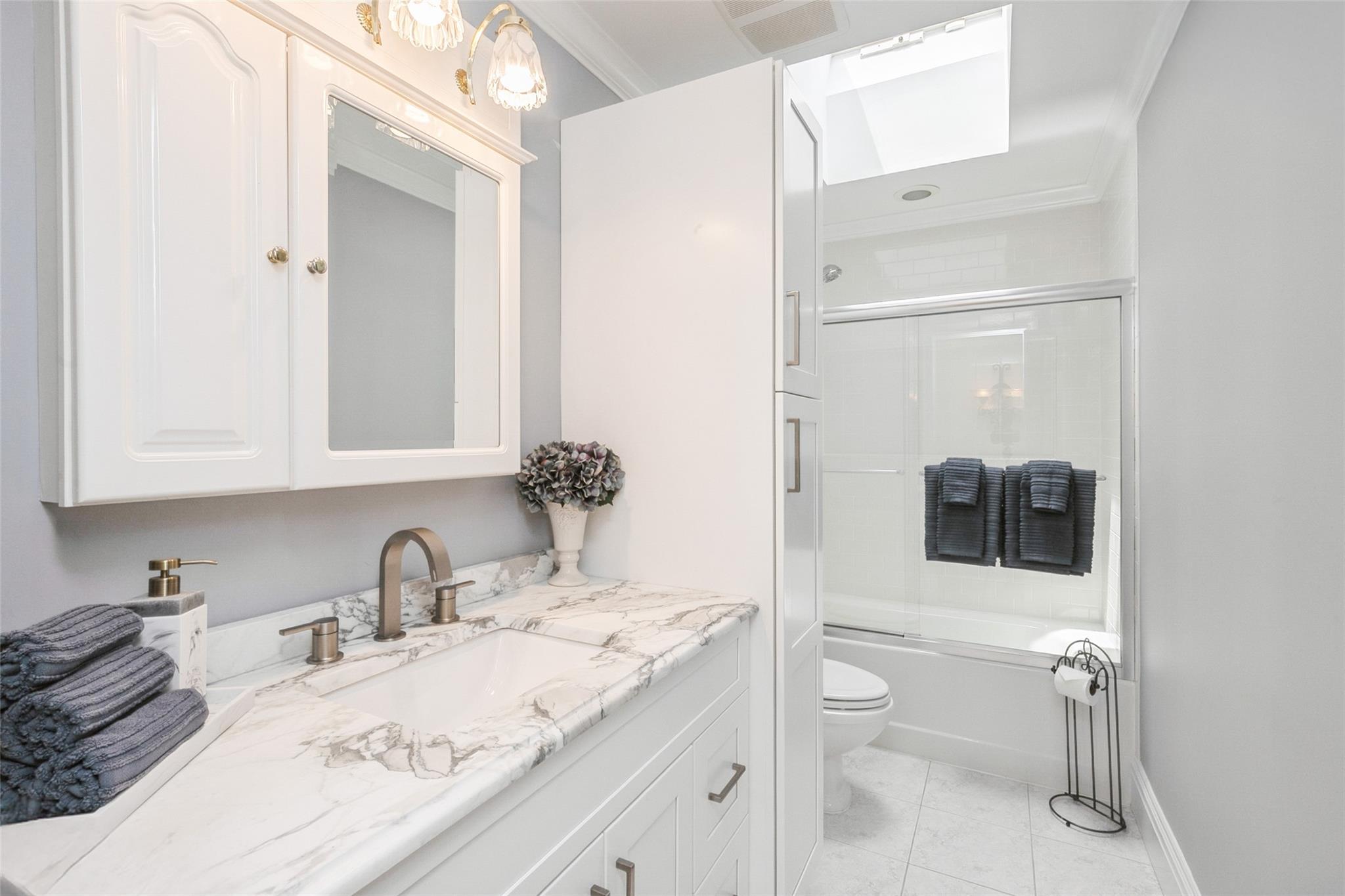 Single Family Lawrence  Suffolk County, NY 11754, MLS-864530-24