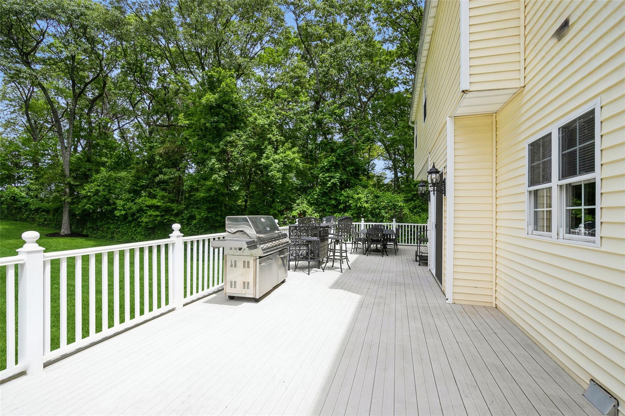 Single Family Lawrence  Suffolk County, NY 11754, MLS-864530-28
