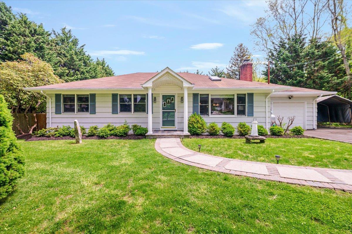 Single Family Rocky Point  Suffolk County, NY 11939, MLS-864533-7