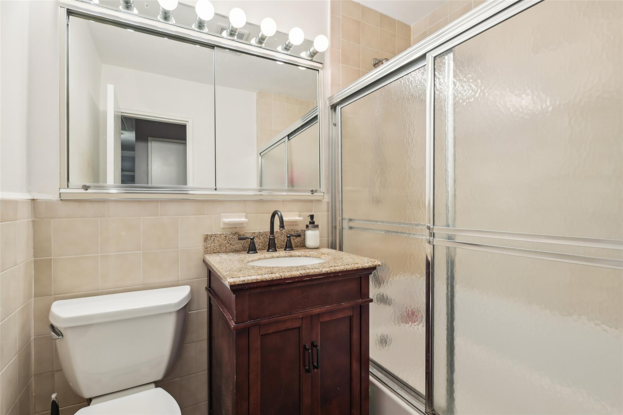 Coop East Broadway  Nassau County, NY 11557, MLS-864545-10