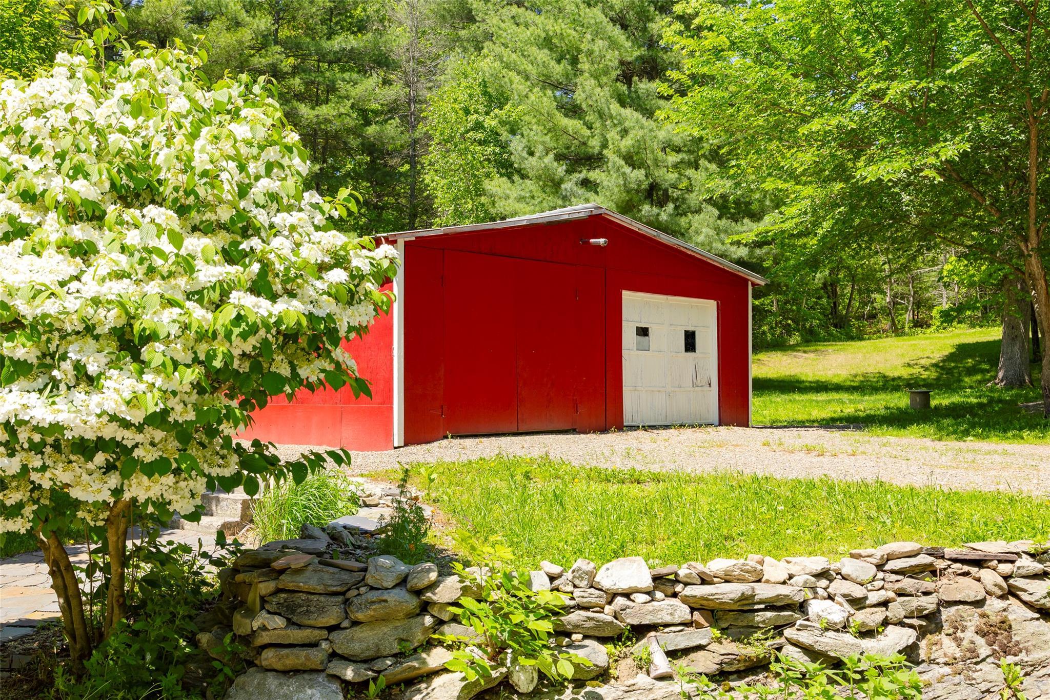 Single Family Near  Columbia County, NY 12571, MLS-864578-17