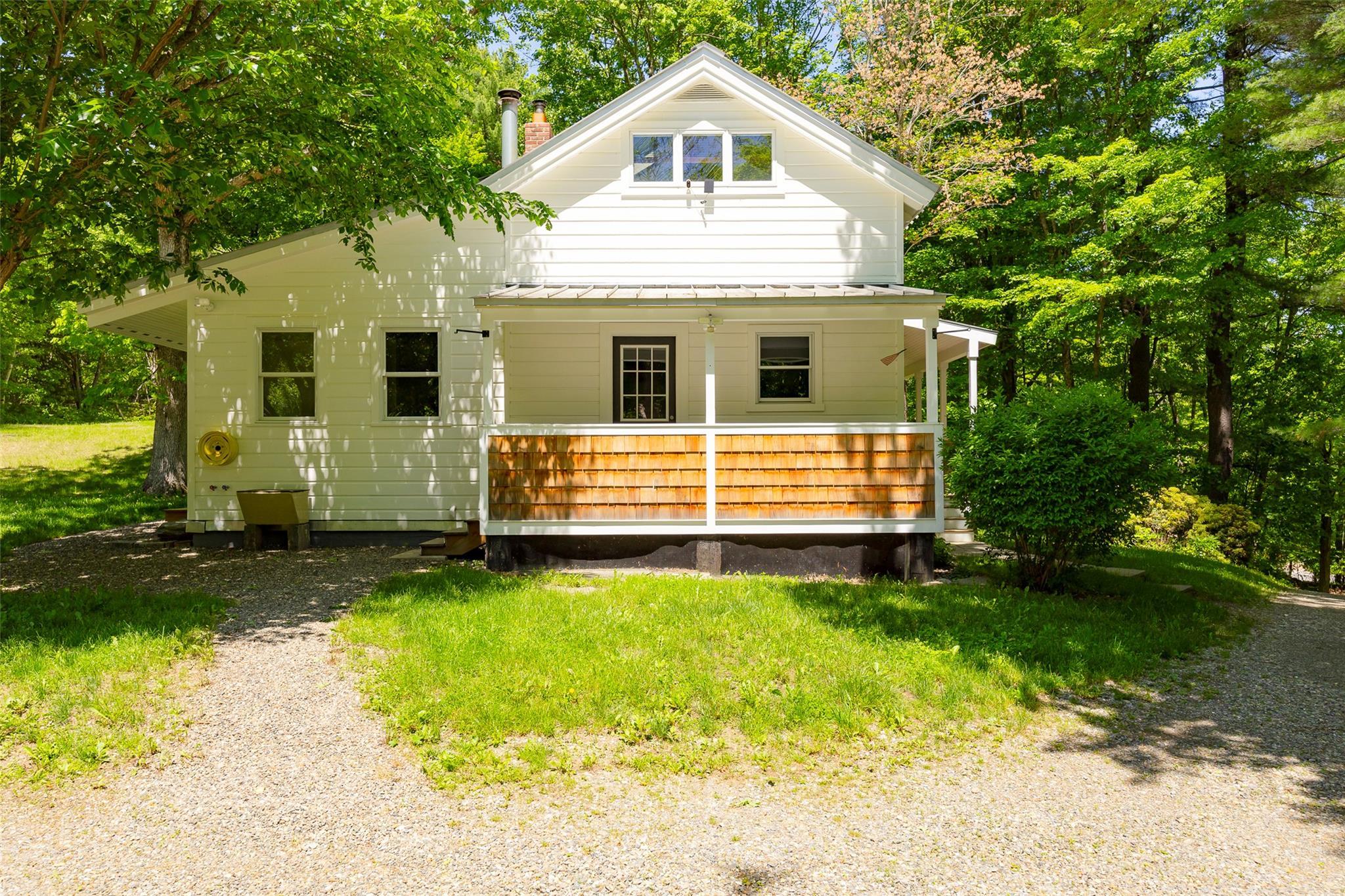 Single Family Near  Columbia County, NY 12571, MLS-864578-2