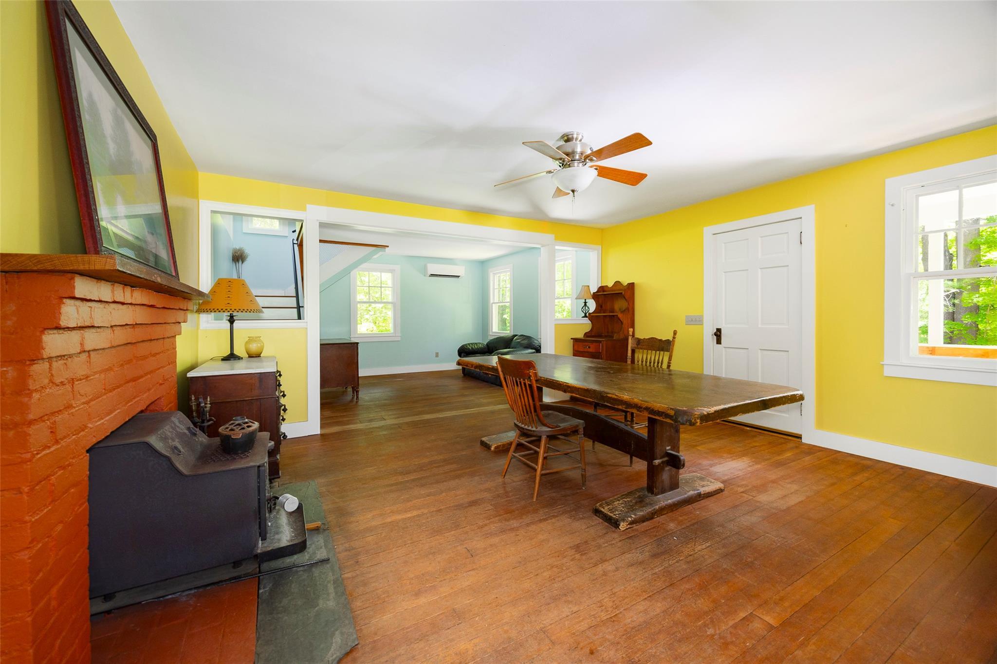 Single Family Near  Columbia County, NY 12571, MLS-864578-23