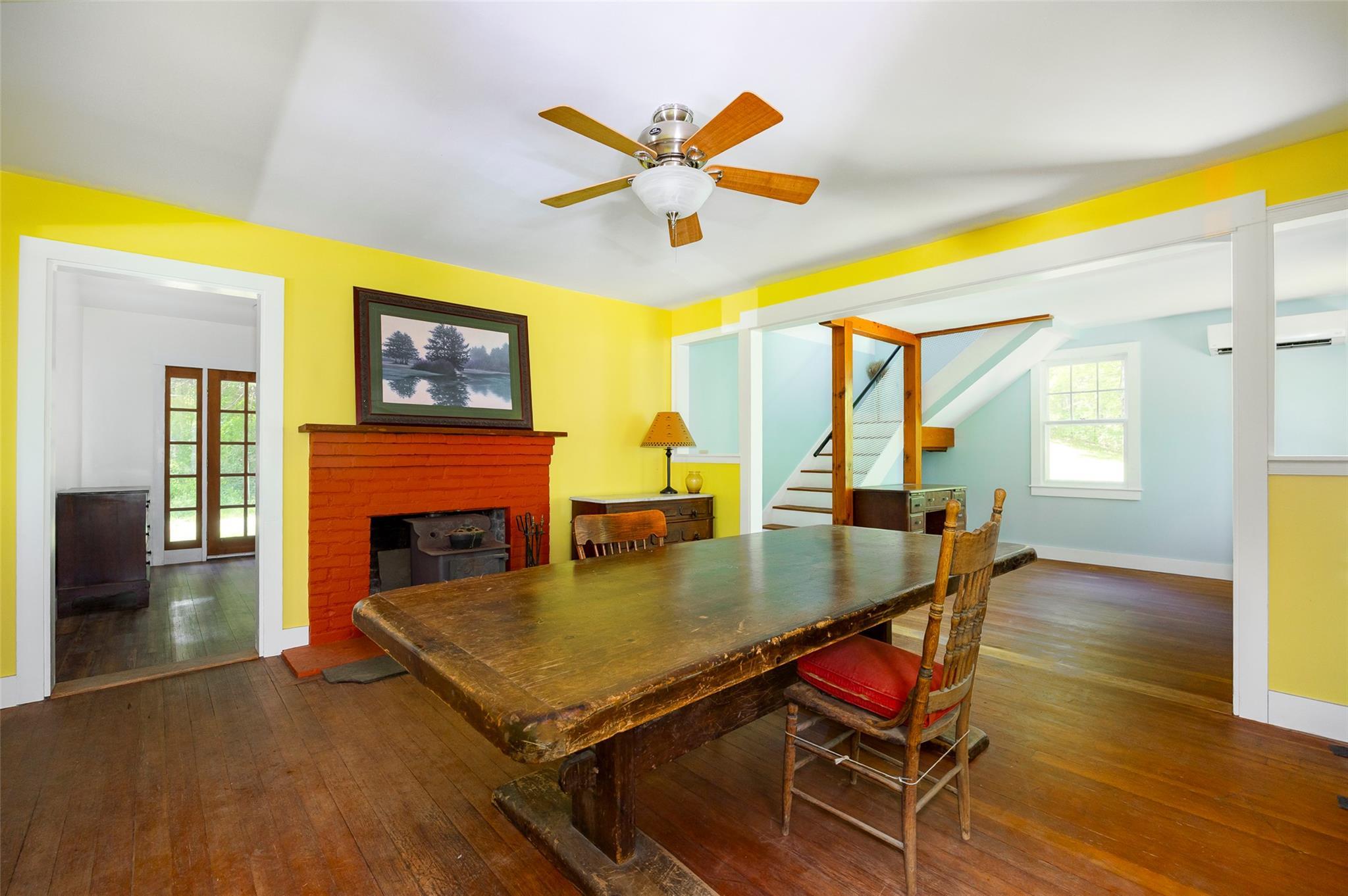 Single Family Near  Columbia County, NY 12571, MLS-864578-25
