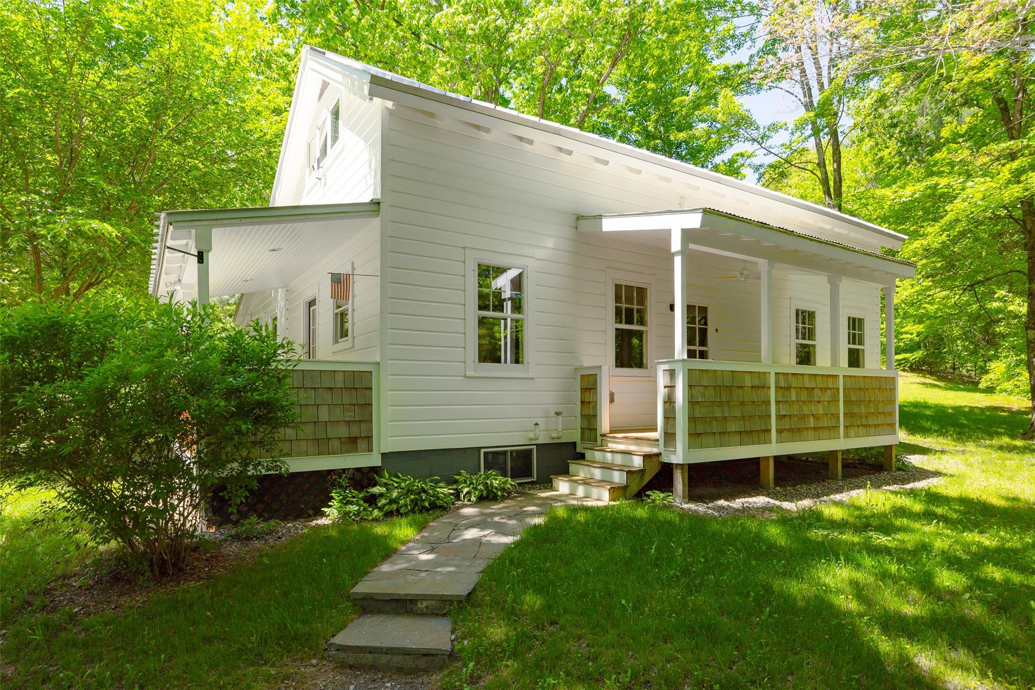 Single Family Near  Columbia County, NY 12571, MLS-864578-3