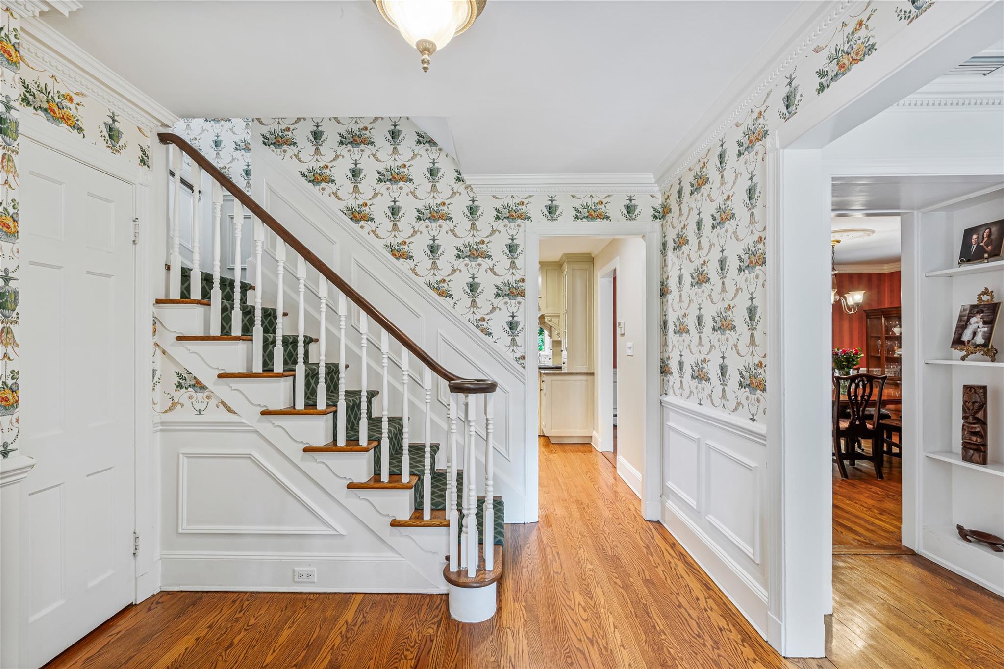 Single Family Eakins  Nassau County, NY 11030, MLS-864590-2