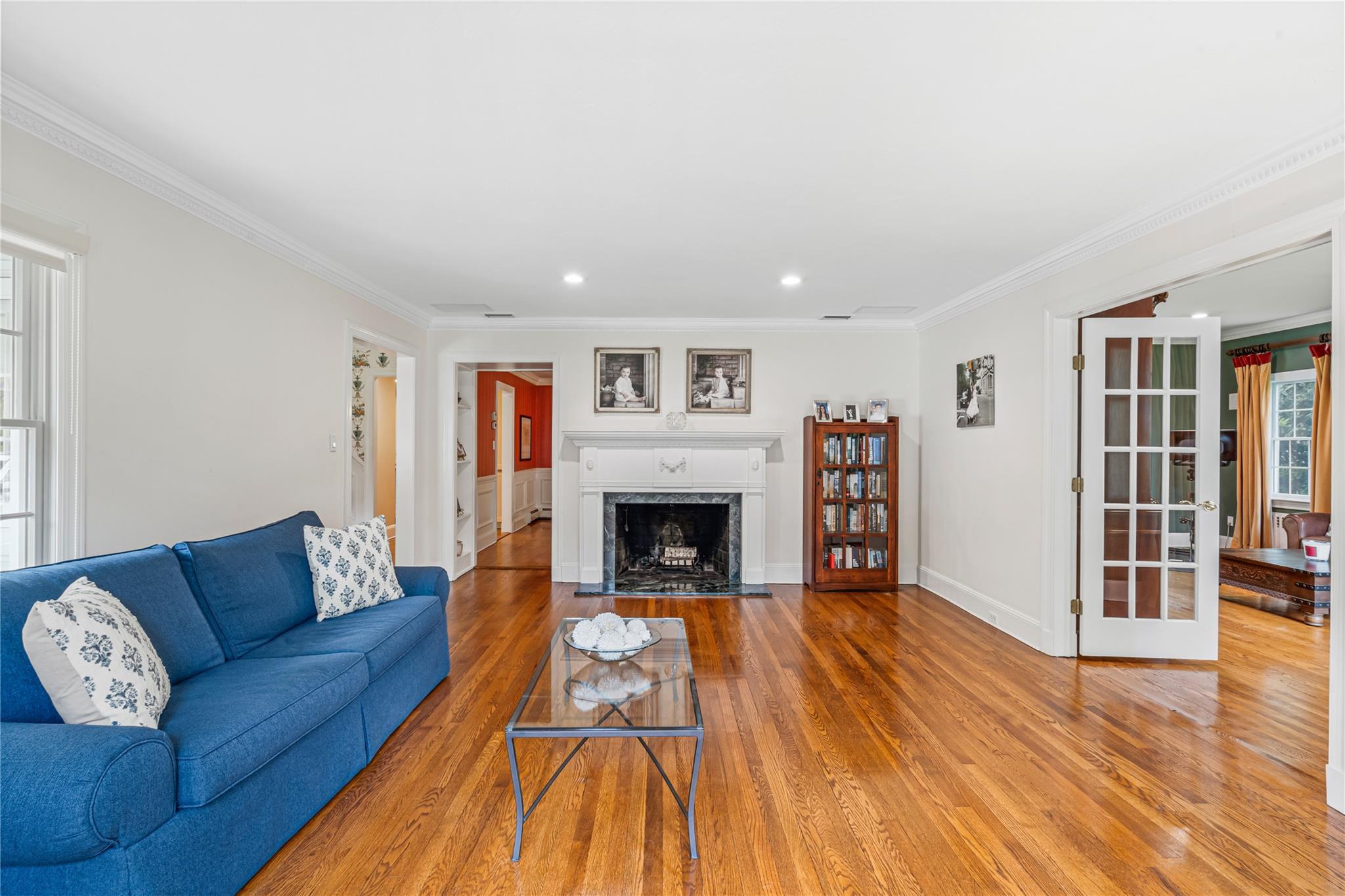Single Family Eakins  Nassau County, NY 11030, MLS-864590-3