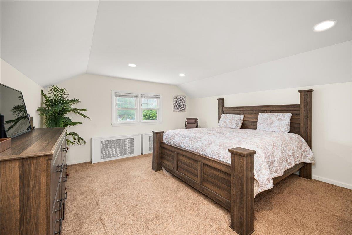 Single Family De Mott  Nassau County, NY 11510, MLS-864613-10