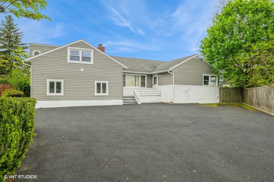 Single Family Haff  Nassau County, NY 11710, MLS-864621-2