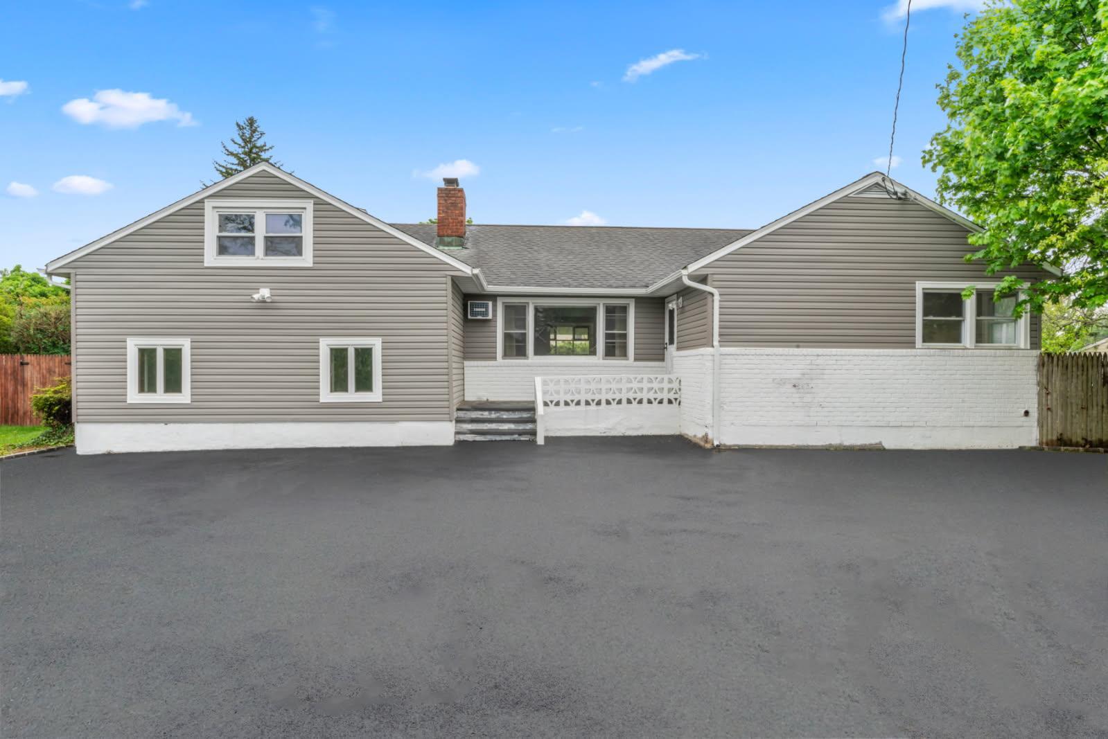 Single Family Haff  Nassau County, NY 11710, MLS-864621-23