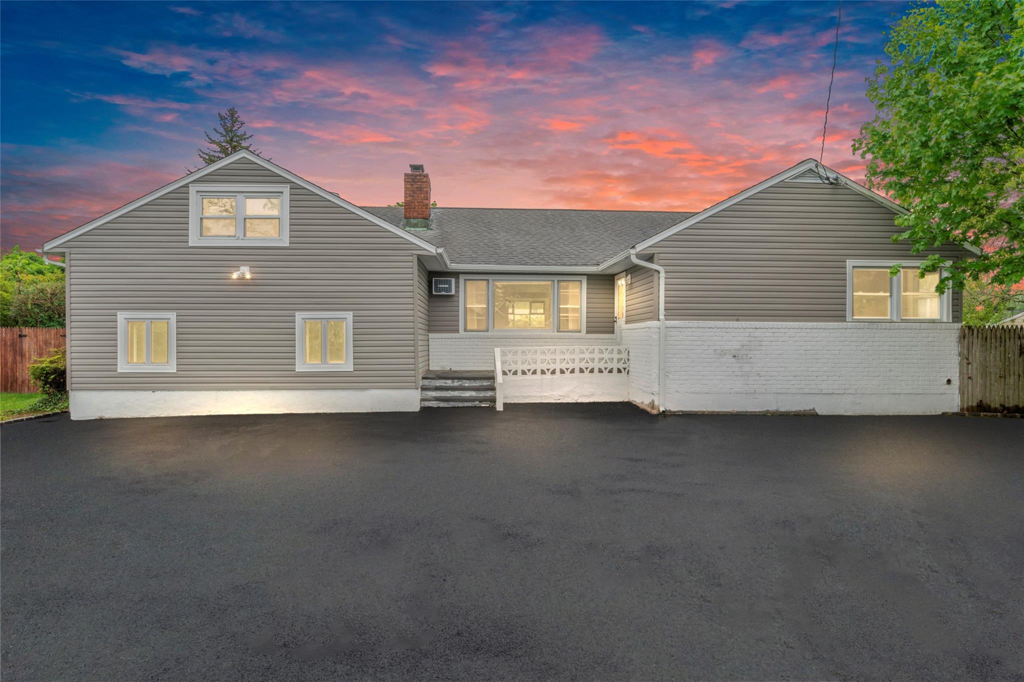 Single Family Haff  Nassau County, NY 11710, MLS-864621-24