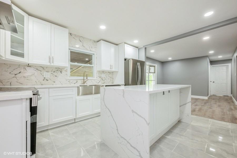 Single Family Haff  Nassau County, NY 11710, MLS-864621-9