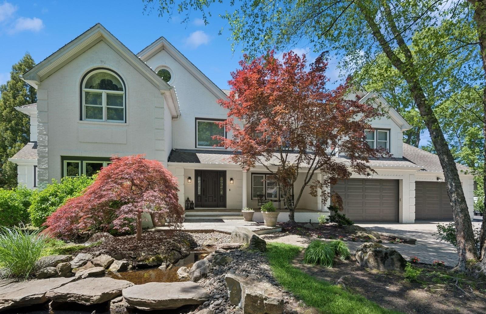 Single Family Colonial  Suffolk County, NY 11787, MLS-864635-2