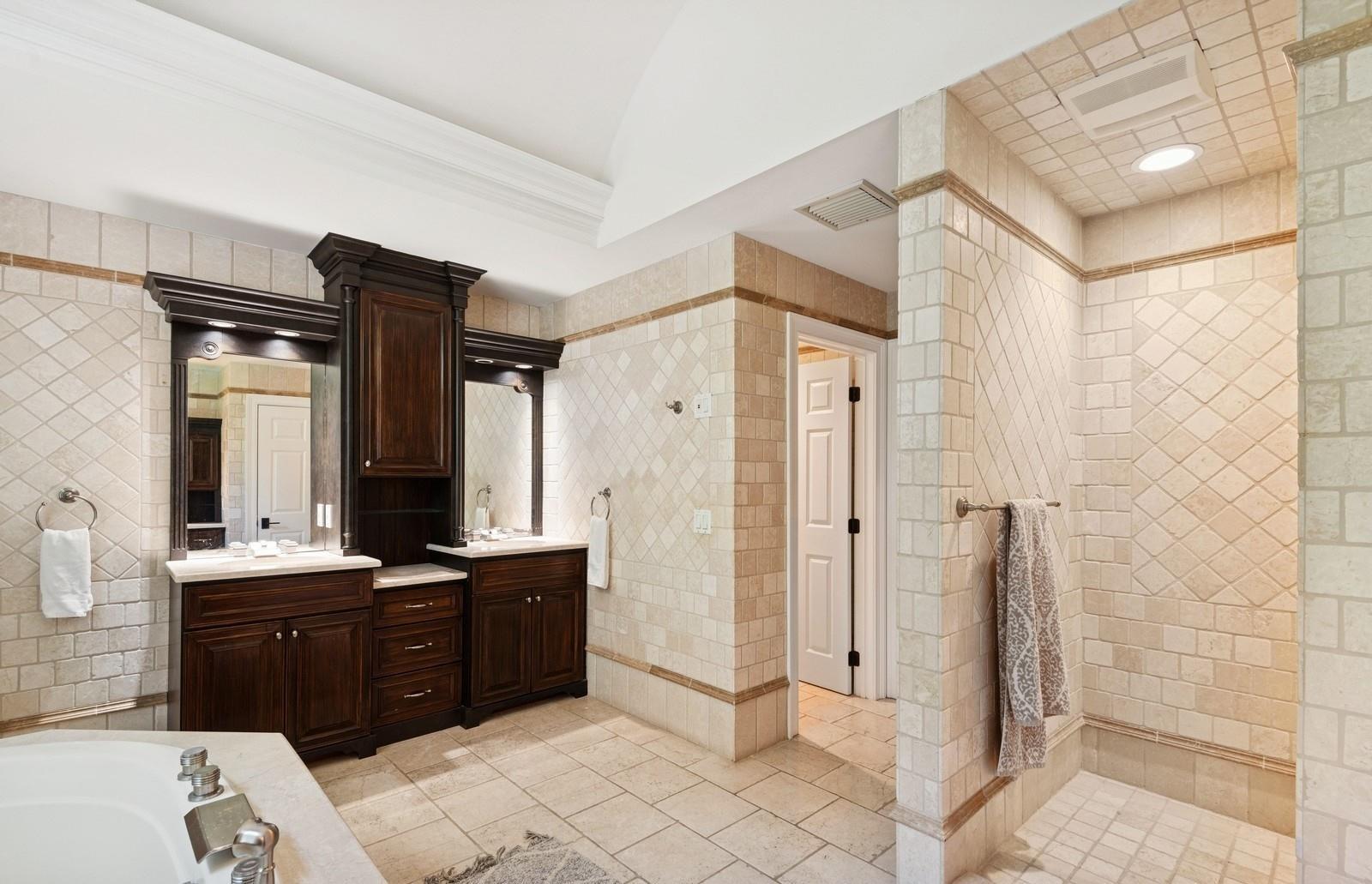 Single Family Colonial  Suffolk County, NY 11787, MLS-864635-28
