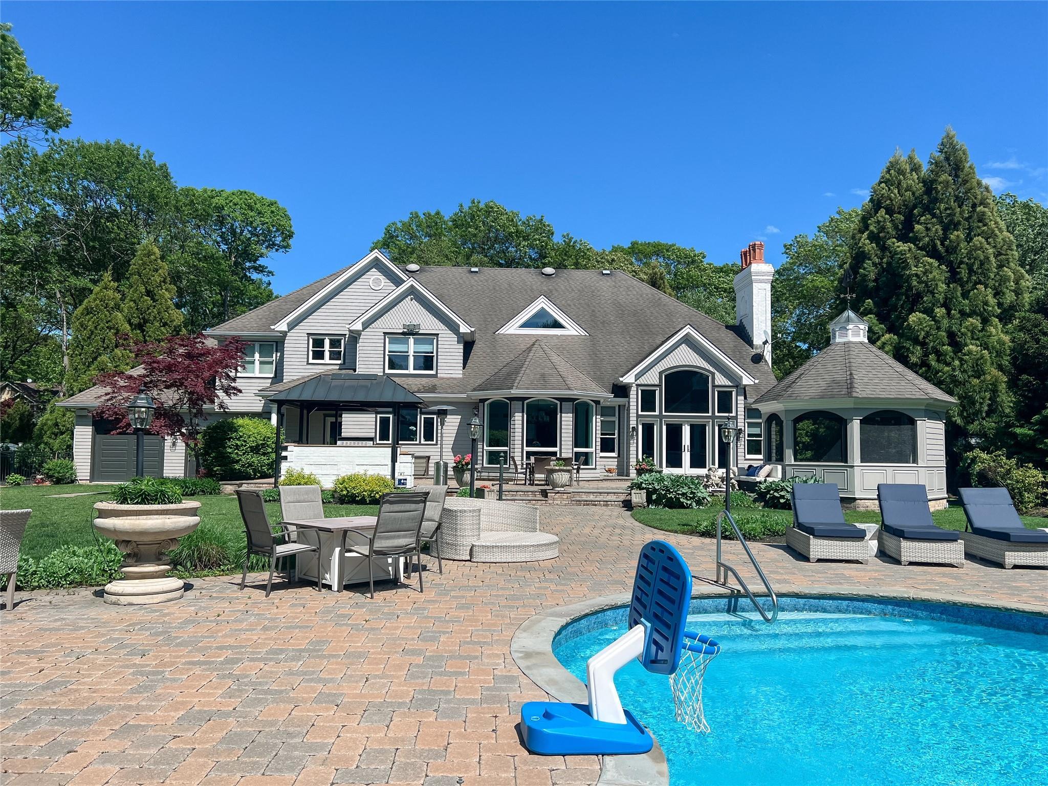 Single Family Colonial  Suffolk County, NY 11787, MLS-864635-3
