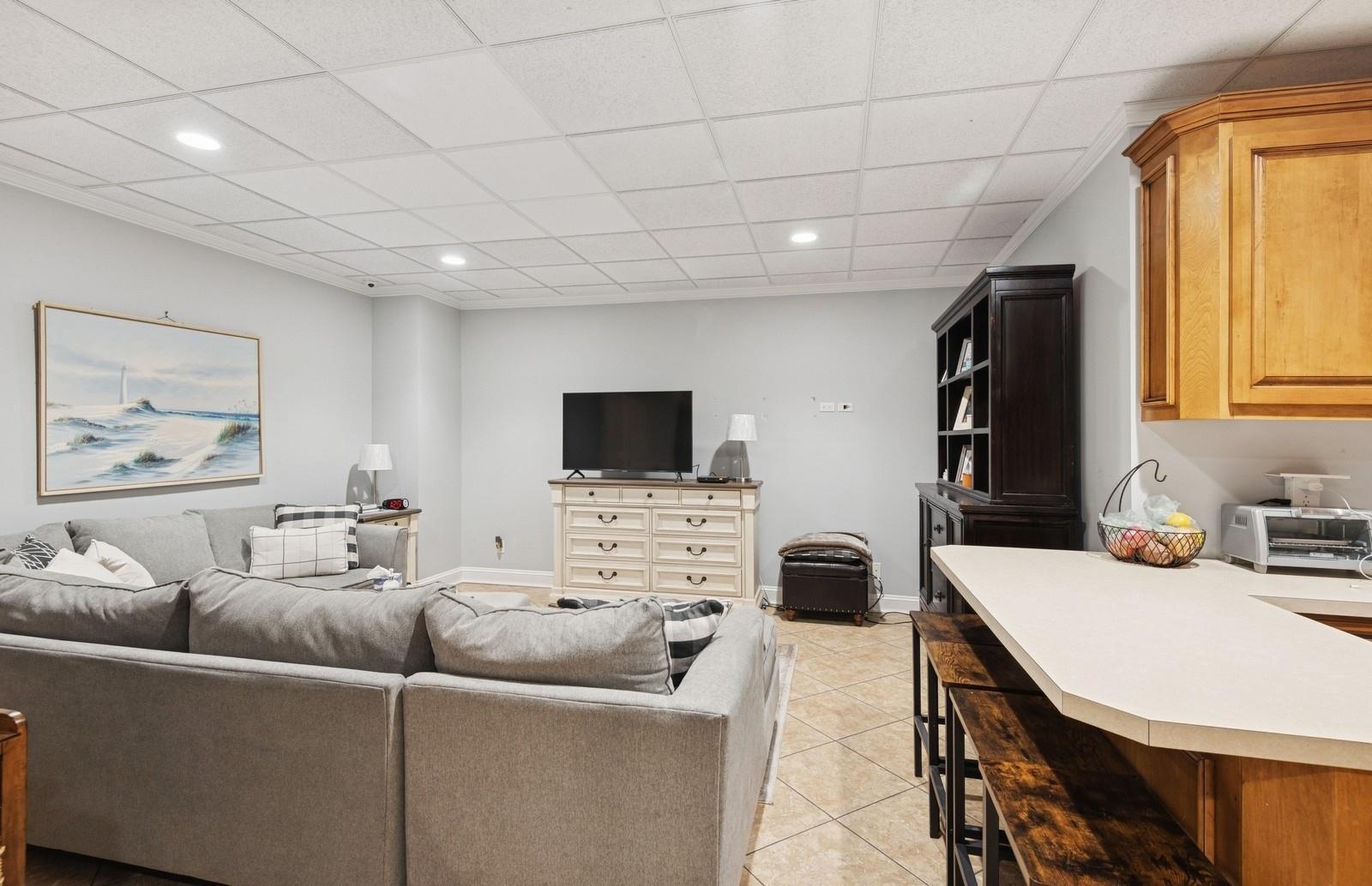 Single Family Colonial  Suffolk County, NY 11787, MLS-864635-39