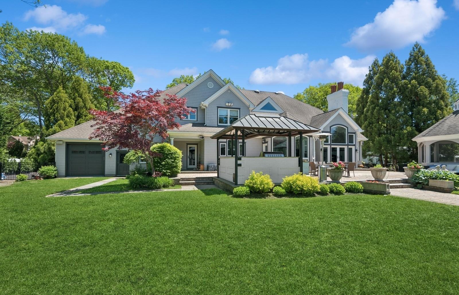 Single Family Colonial  Suffolk County, NY 11787, MLS-864635-43