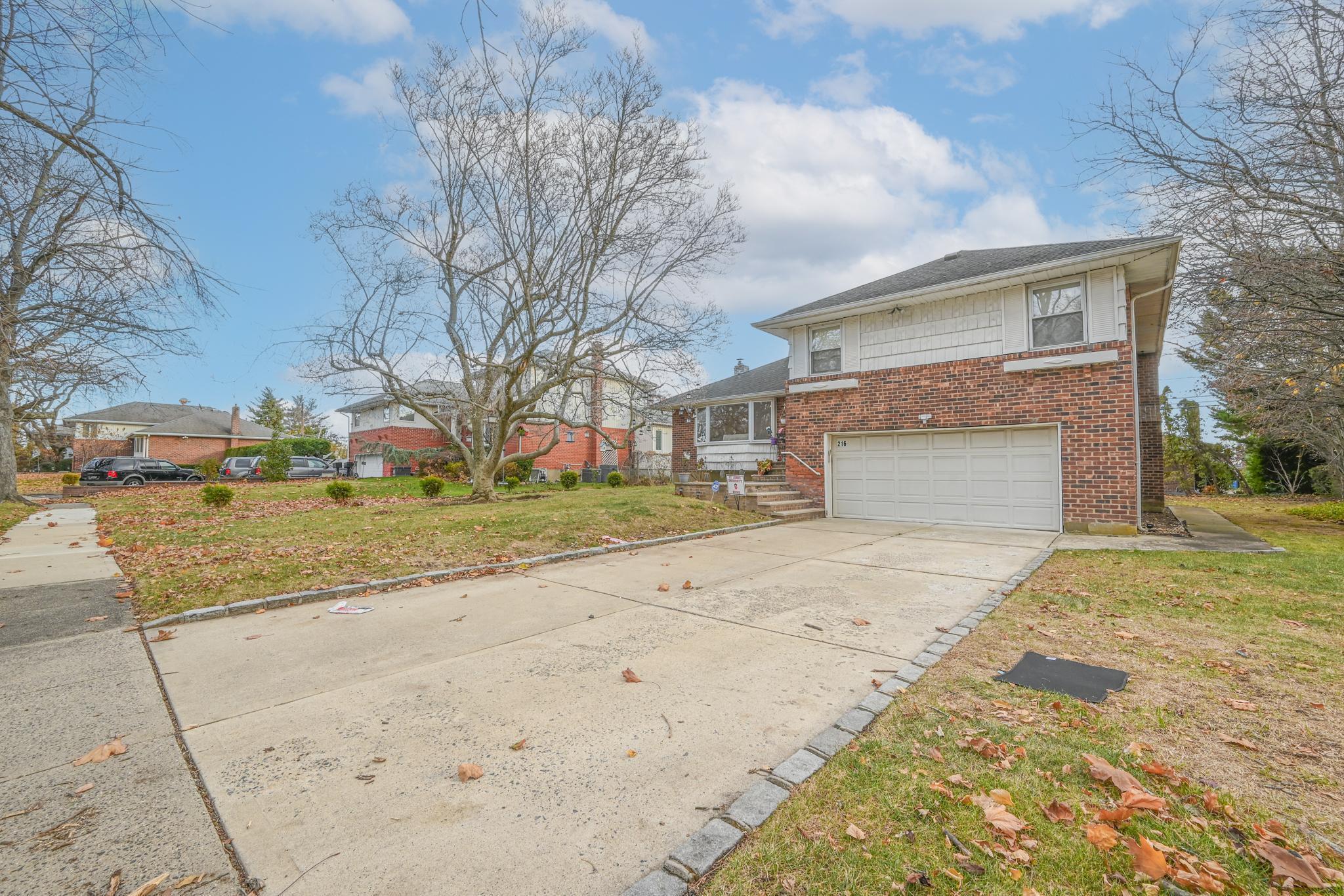 Single Family Birch  Nassau County, NY 11040, MLS-864646-2