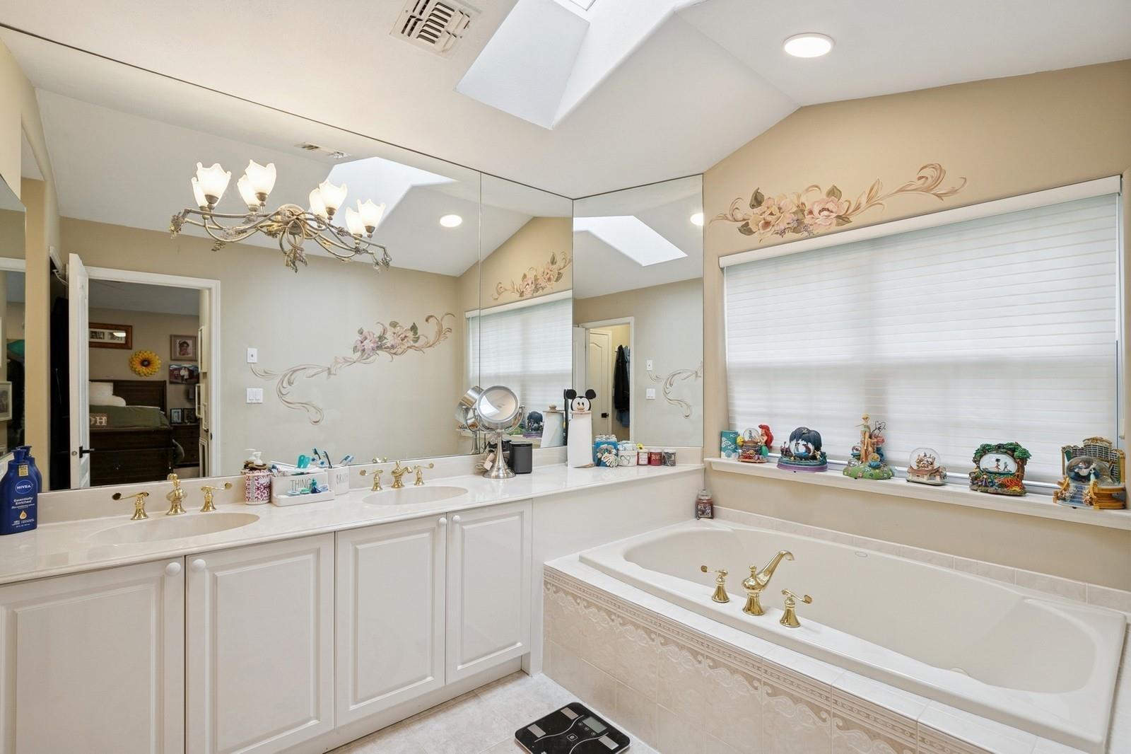 Single Family Windwatch  Suffolk County, NY 11788, MLS-864656-23