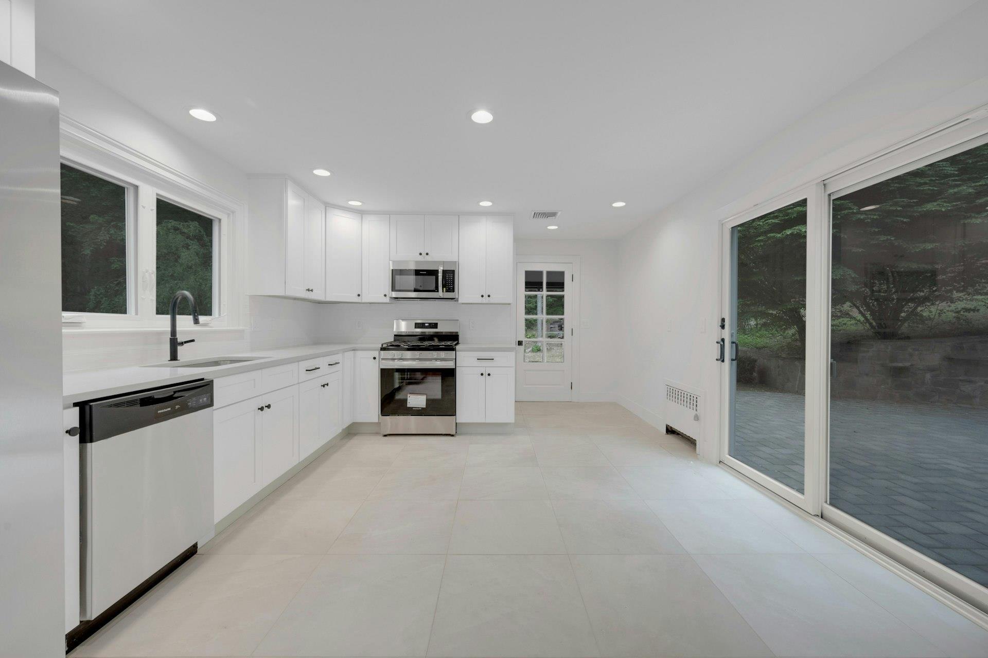Single Family Glenside  Westchester County, NY 10514, MLS-864676-10