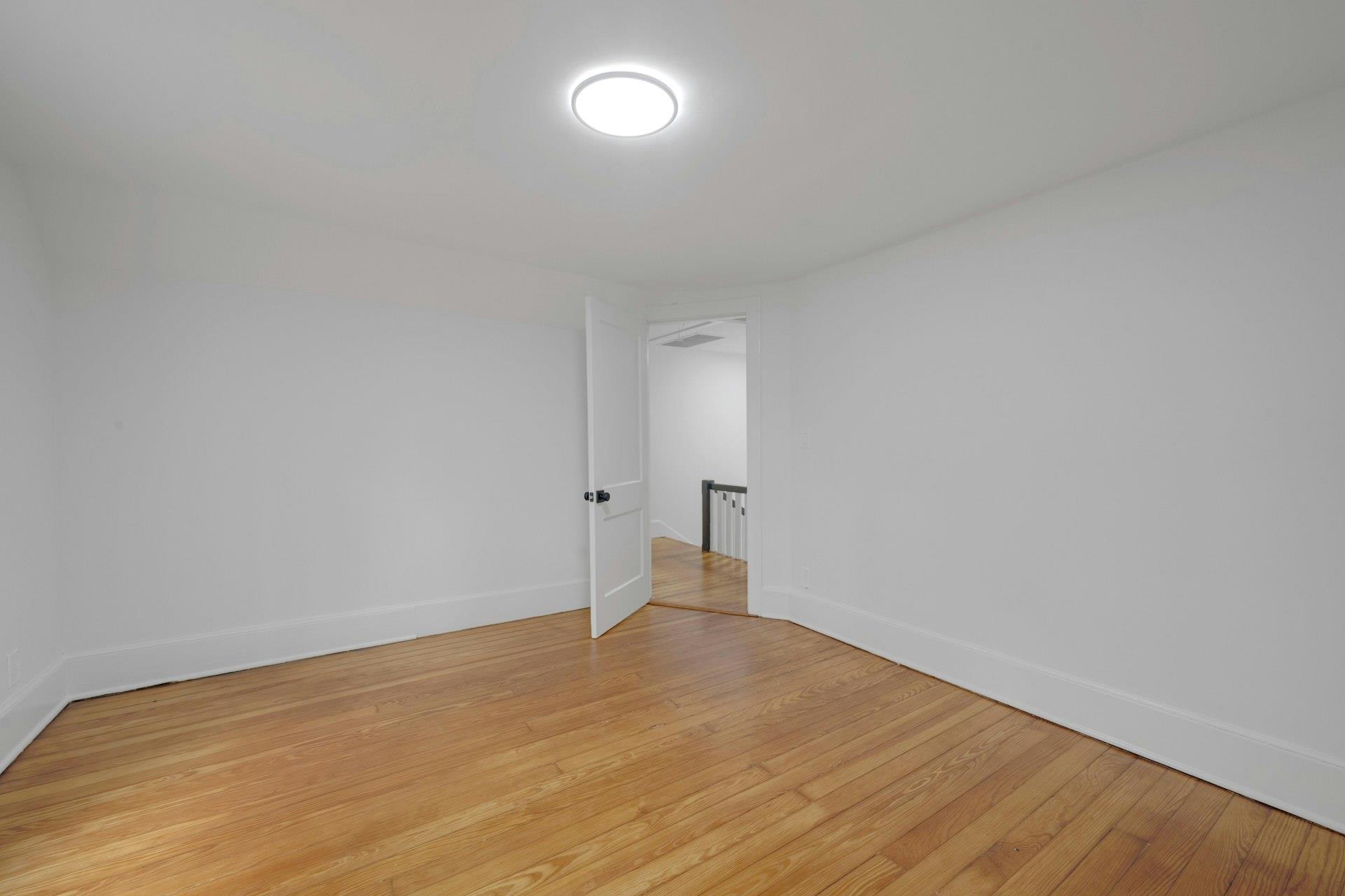 Single Family Glenside  Westchester County, NY 10514, MLS-864676-24