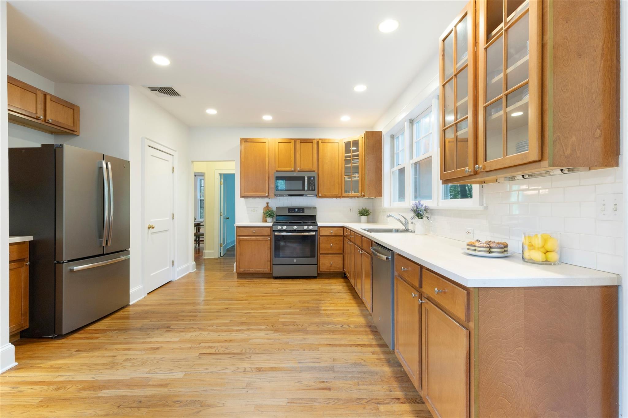 Single Family Ravine  Westchester County, NY 10706, MLS-864686-12