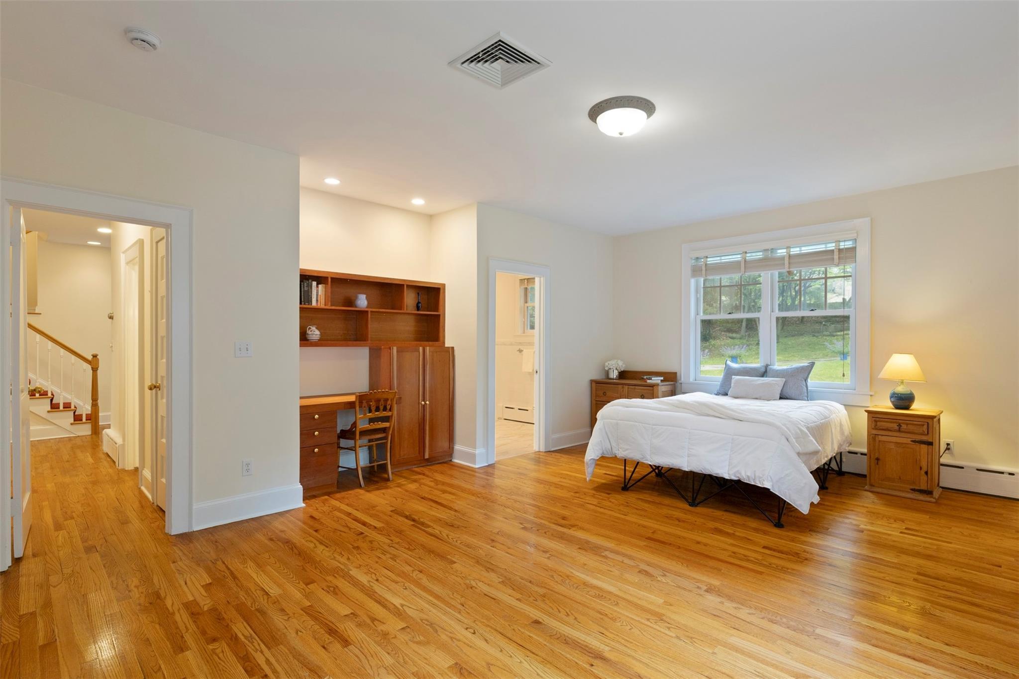 Single Family Ravine  Westchester County, NY 10706, MLS-864686-21