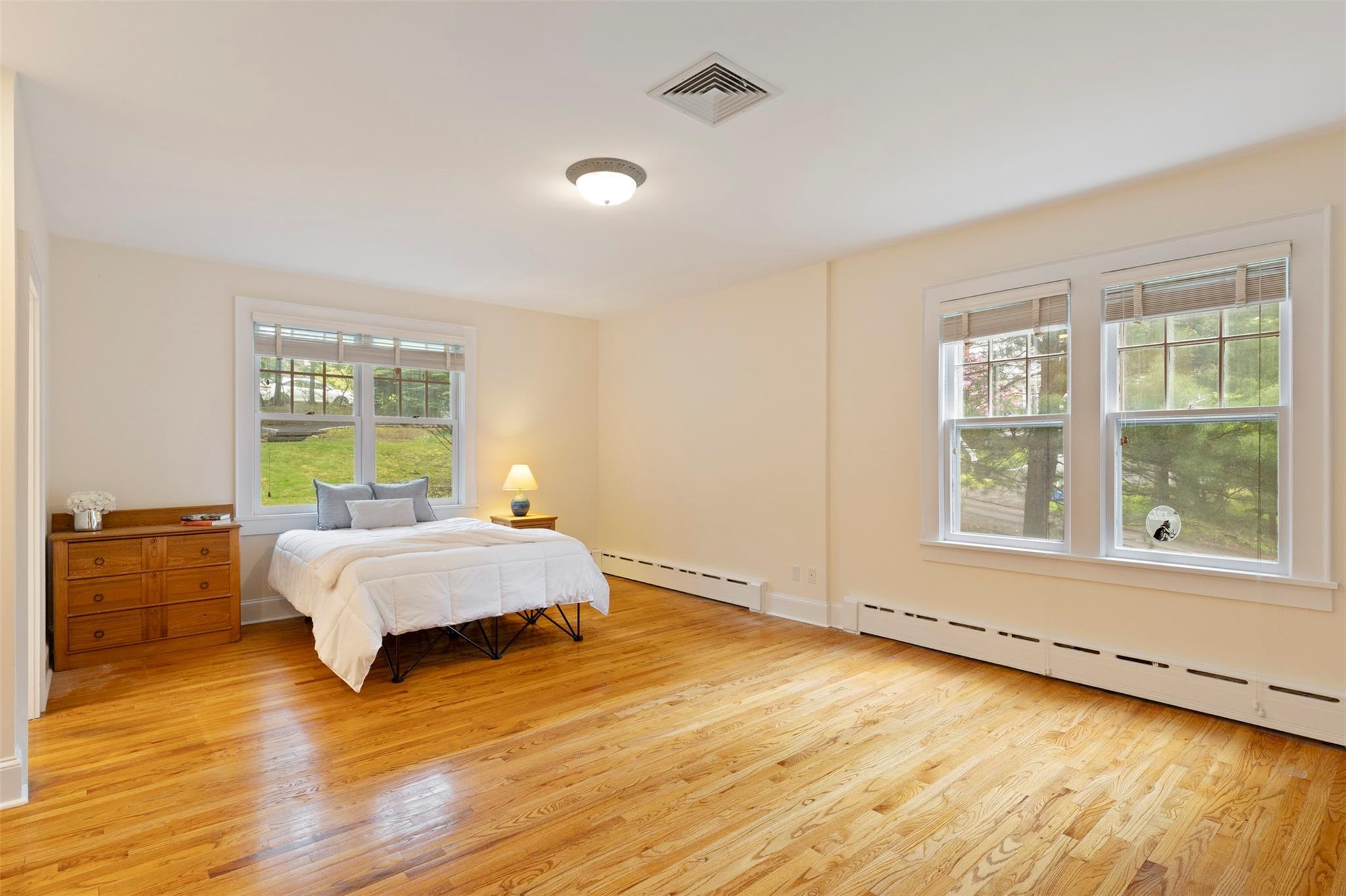 Single Family Ravine  Westchester County, NY 10706, MLS-864686-22